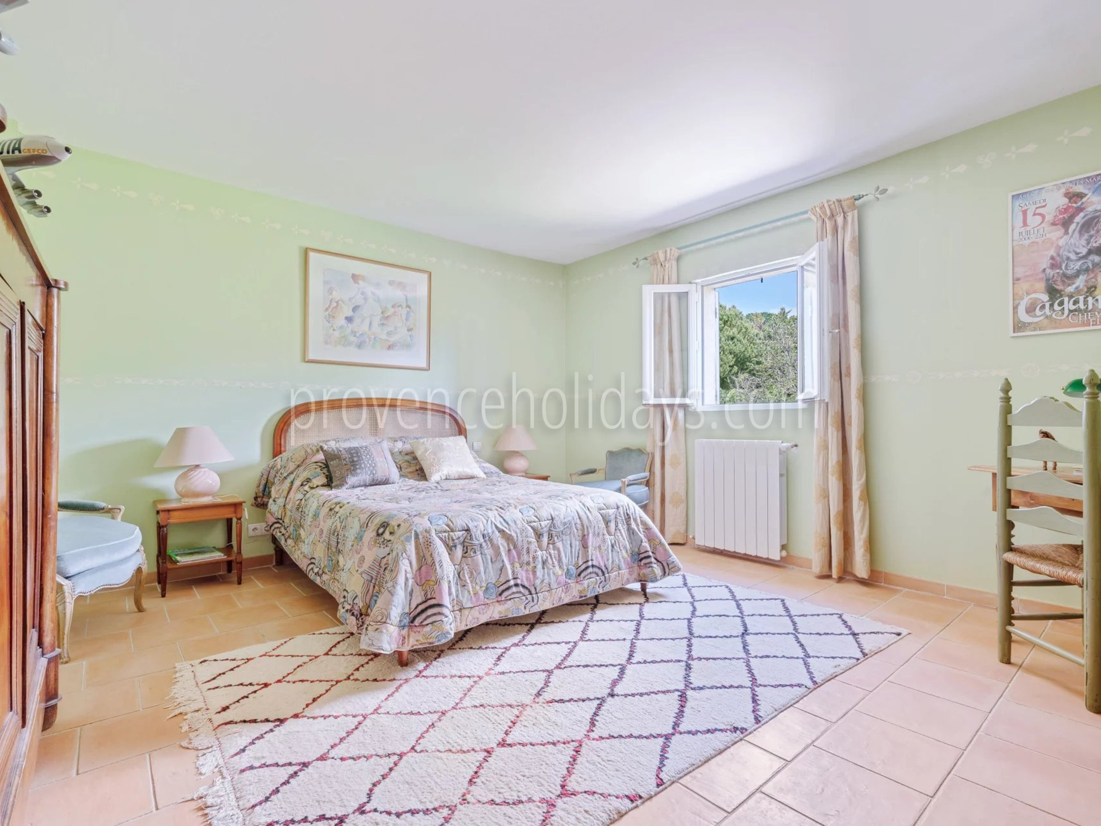 10 - Provençal mas in Ansouis: Villa: Bedroom