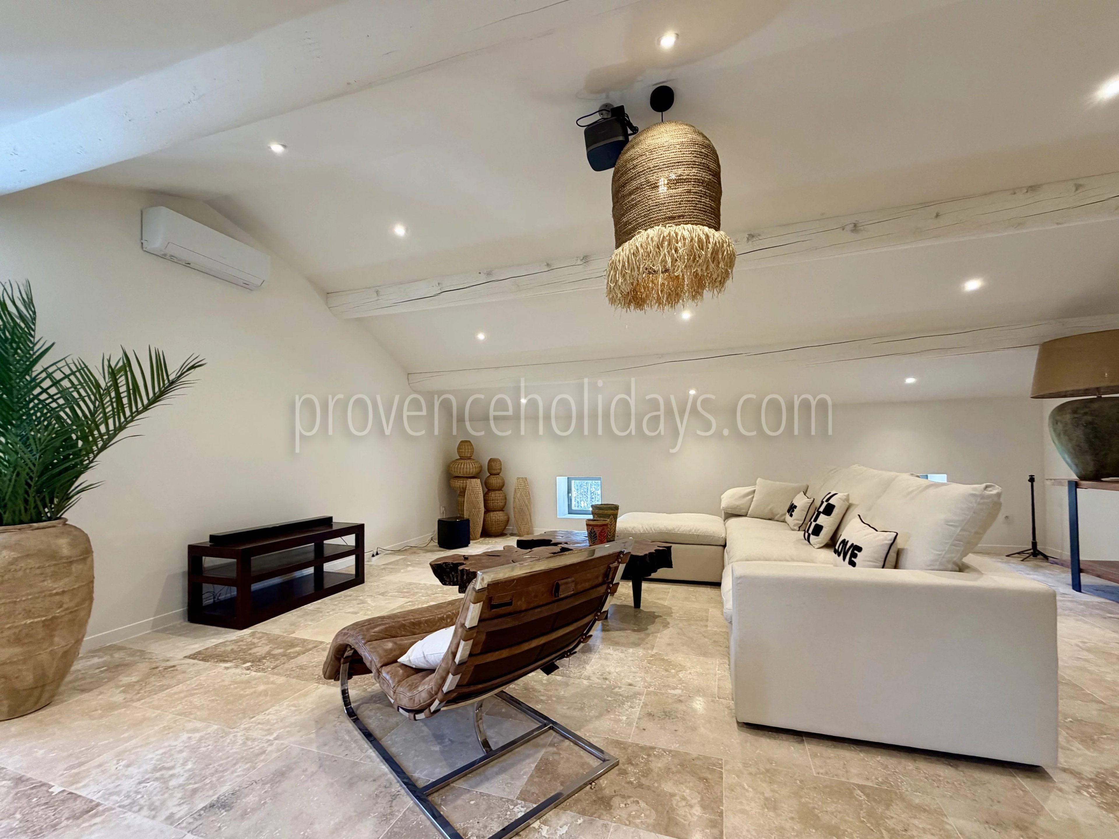 9 - Contemporary house in L\'Isle-sur-la-Sorgue: Villa: Interior