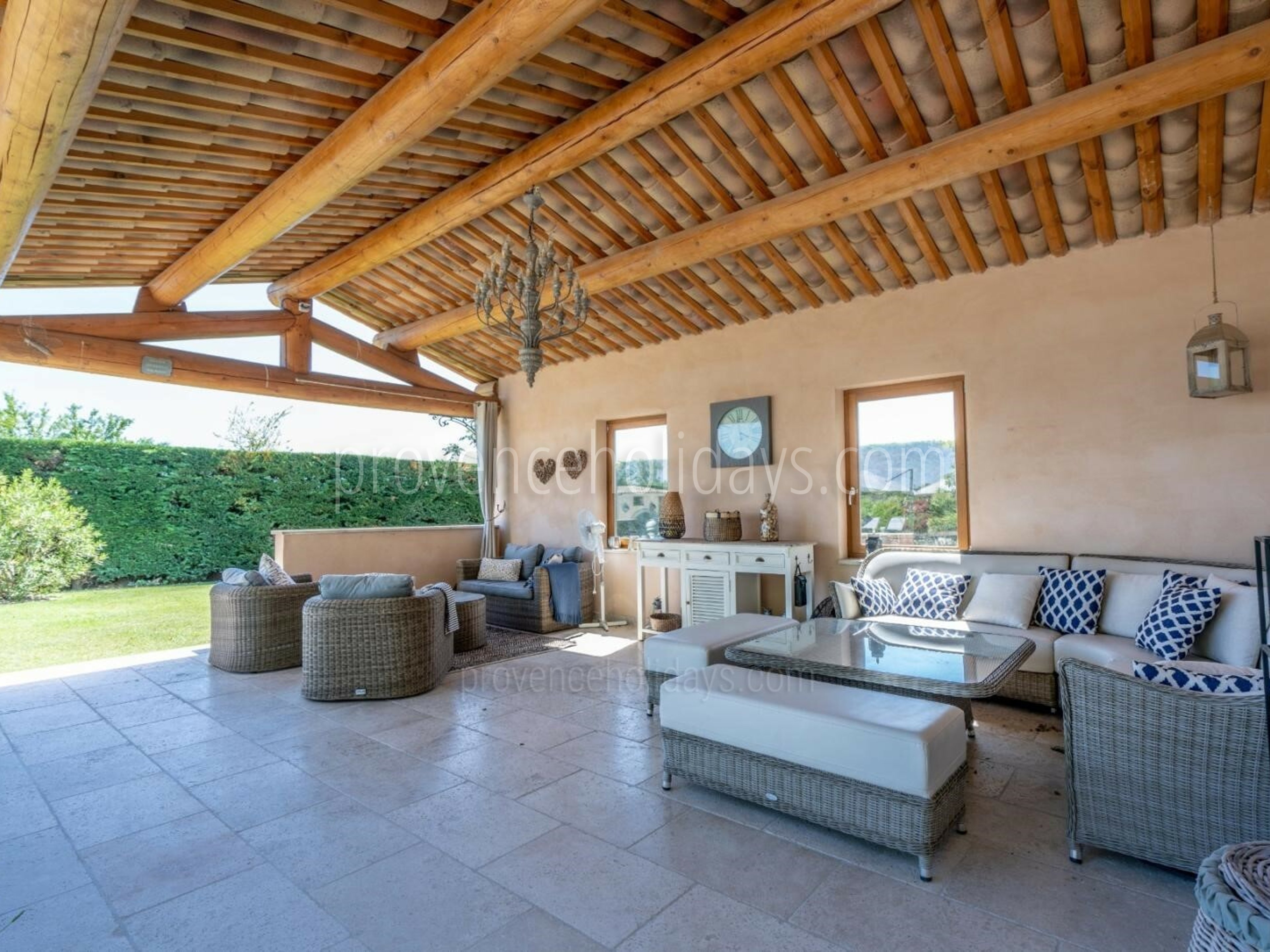 9 - Bastide du Vieux Platane: Villa: Exterior
