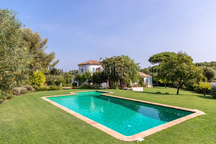10 - Évasion Tropézienne: Villa: Pool