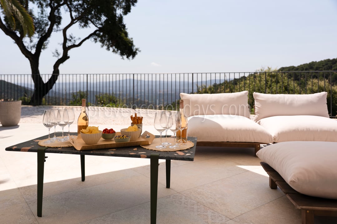 28 - Villa Rose: Villa: Exterior