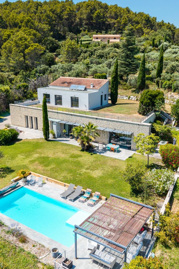 -1 - Villa with pool in Pernes-les-Fontaines: Villa: Pool