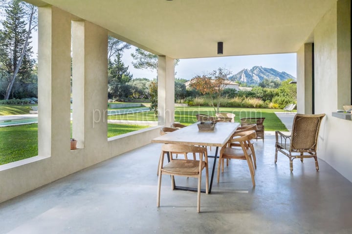 24 - Quiet house in Eygalières: Villa: Interior