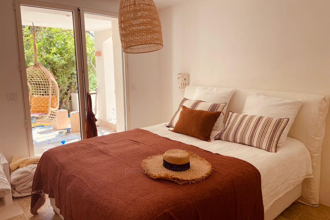14 - Villa Luna: Villa: Bedroom
