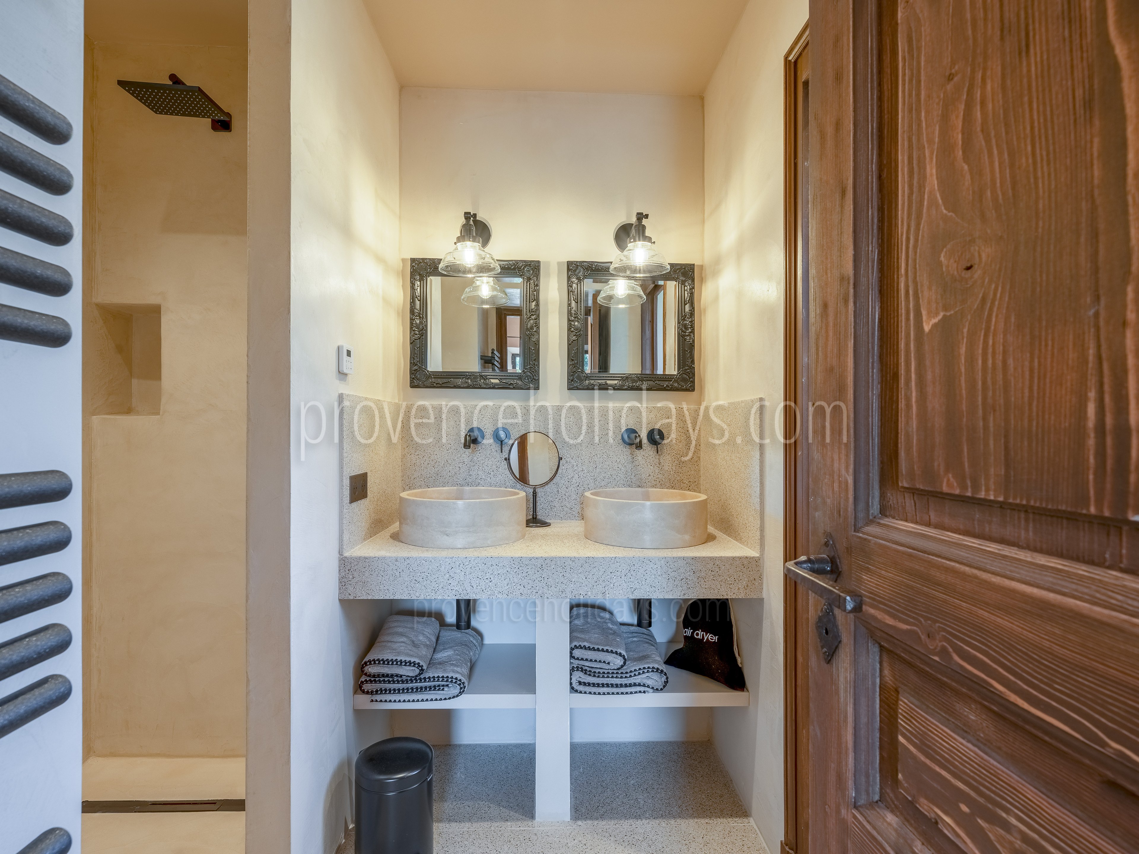 43 - Mas de la Douce Filiole: Villa: Bathroom