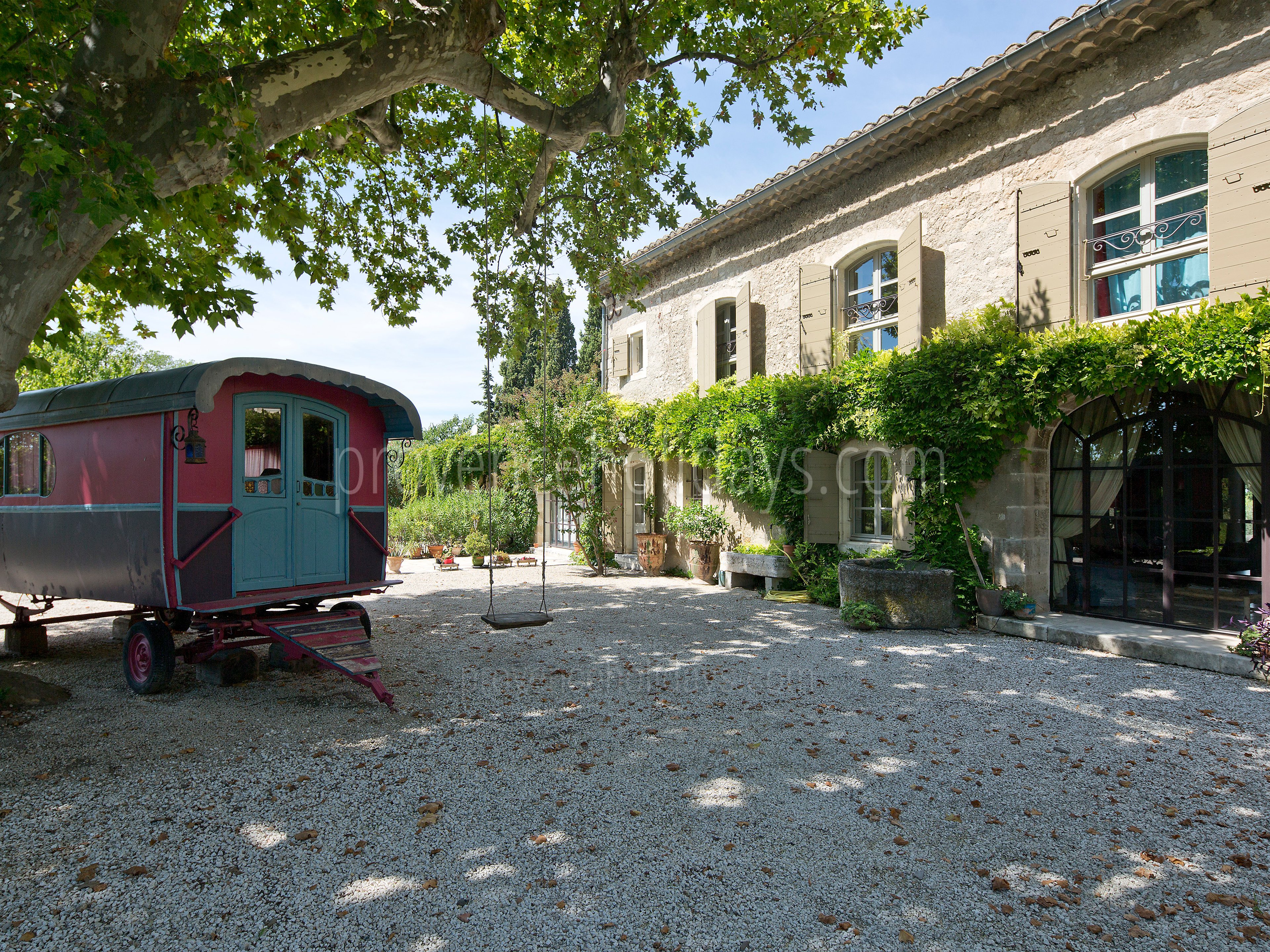 14 - Mas de St Roch: Villa: Exterior