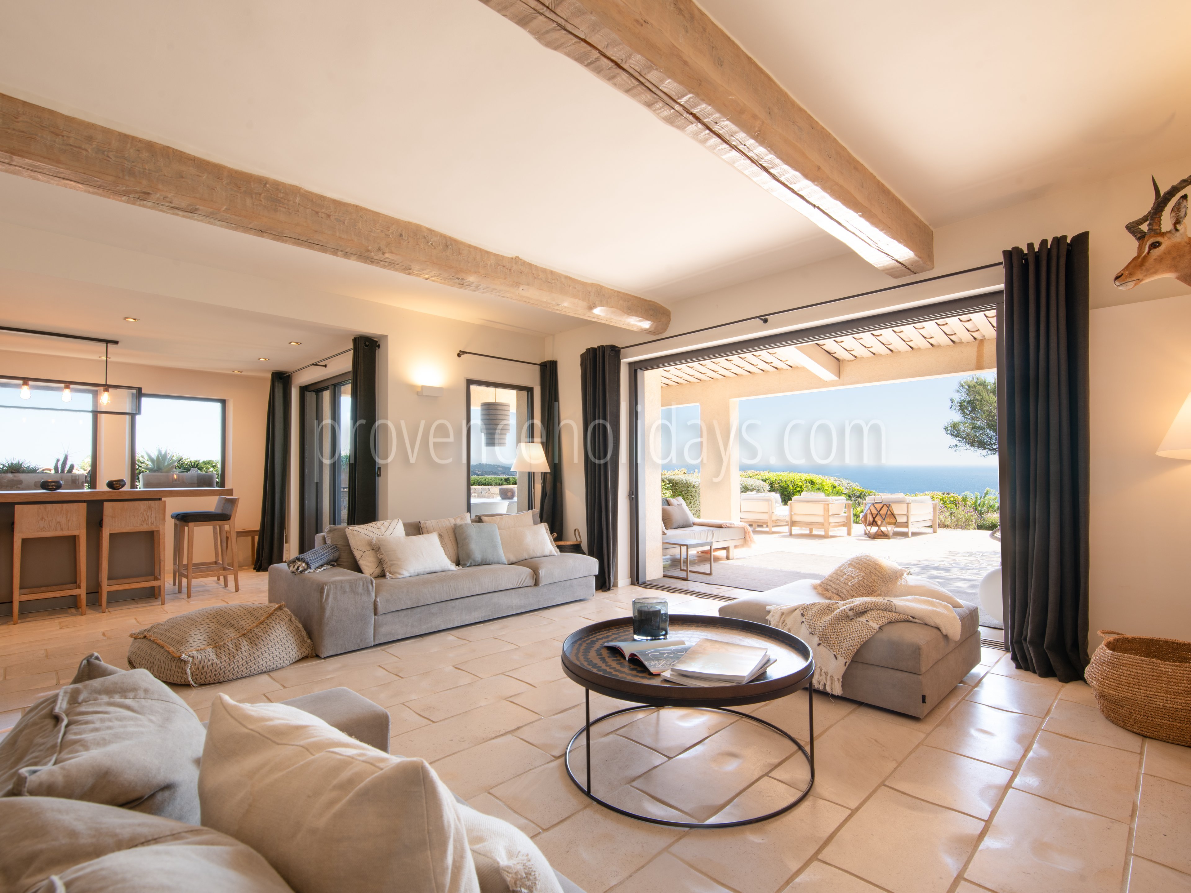 5 - Villa Infinite: Villa: Interior