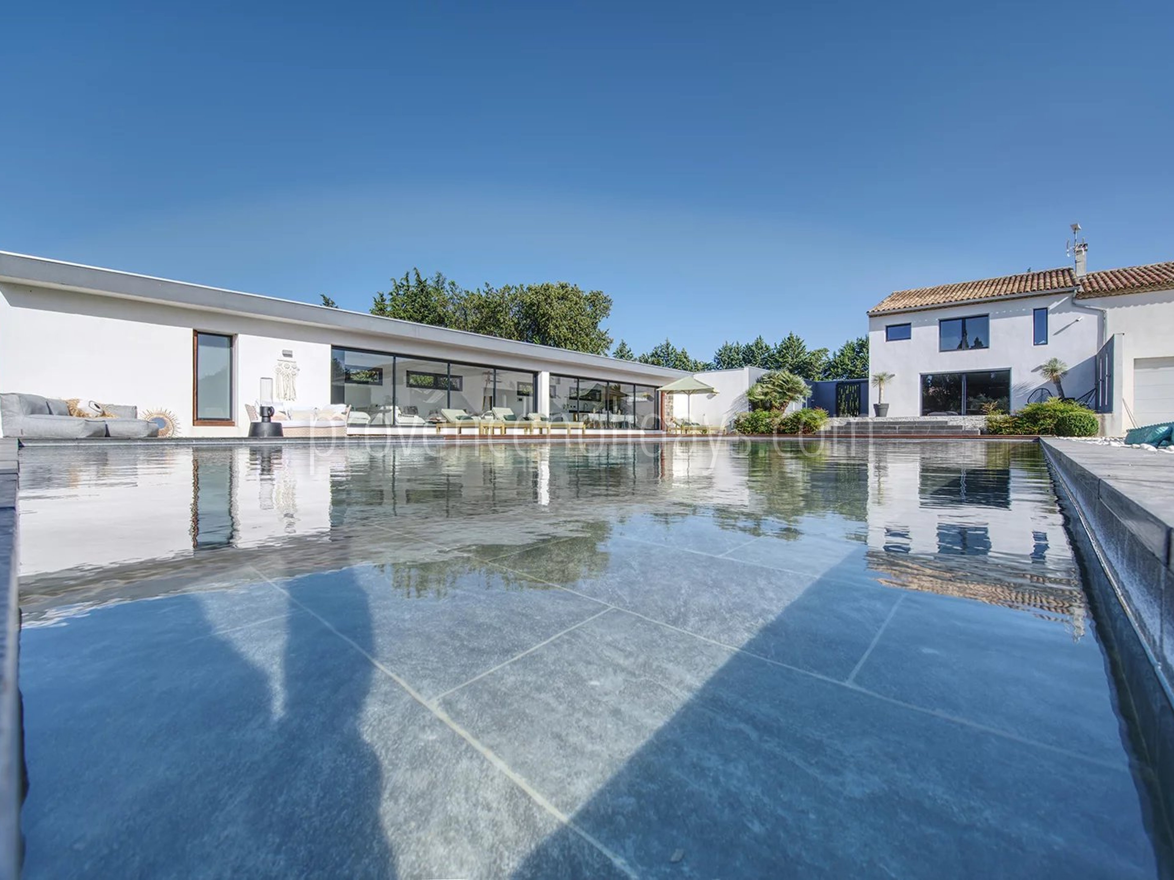 14 - House with pool house in Eyguières: Villa: Pool