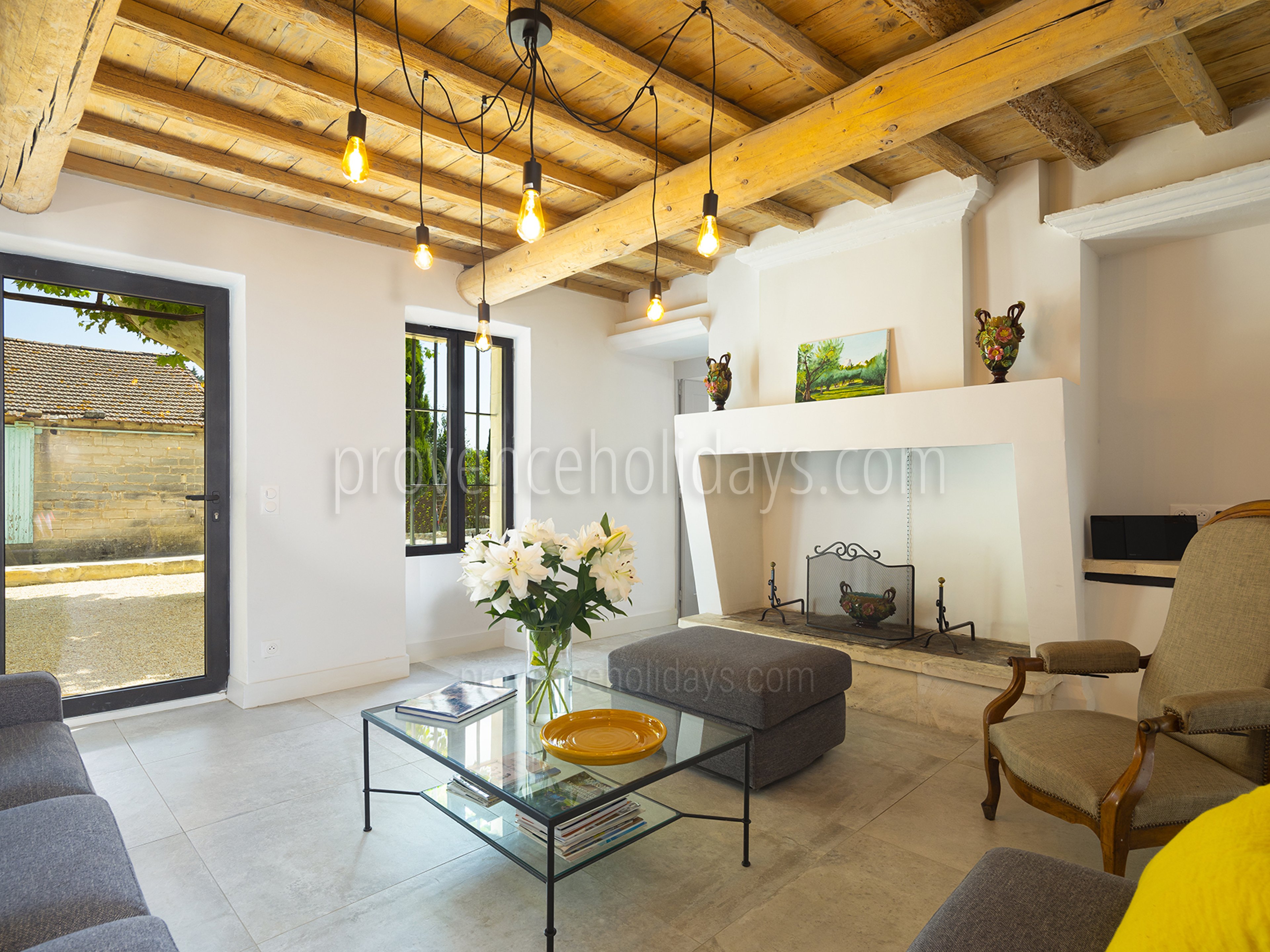 20 - Mas Alpilles: Villa: Interior