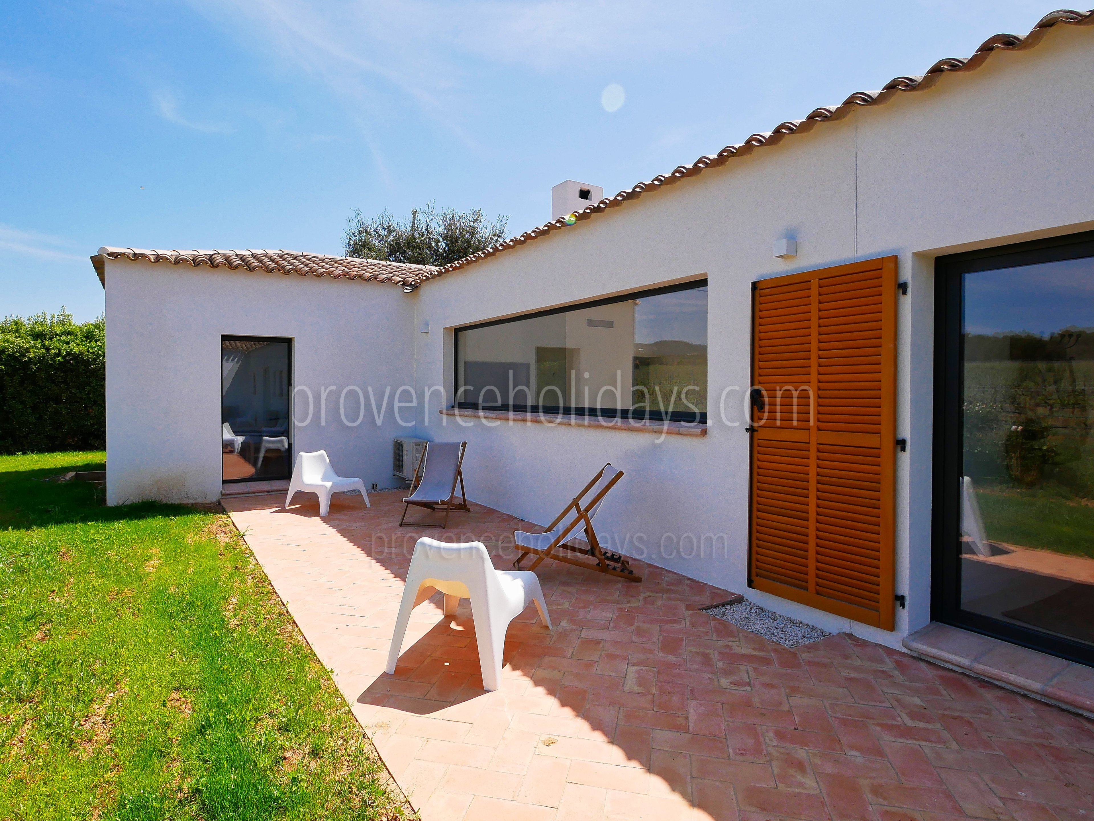 28 - Villa Solea: Villa: Exterior