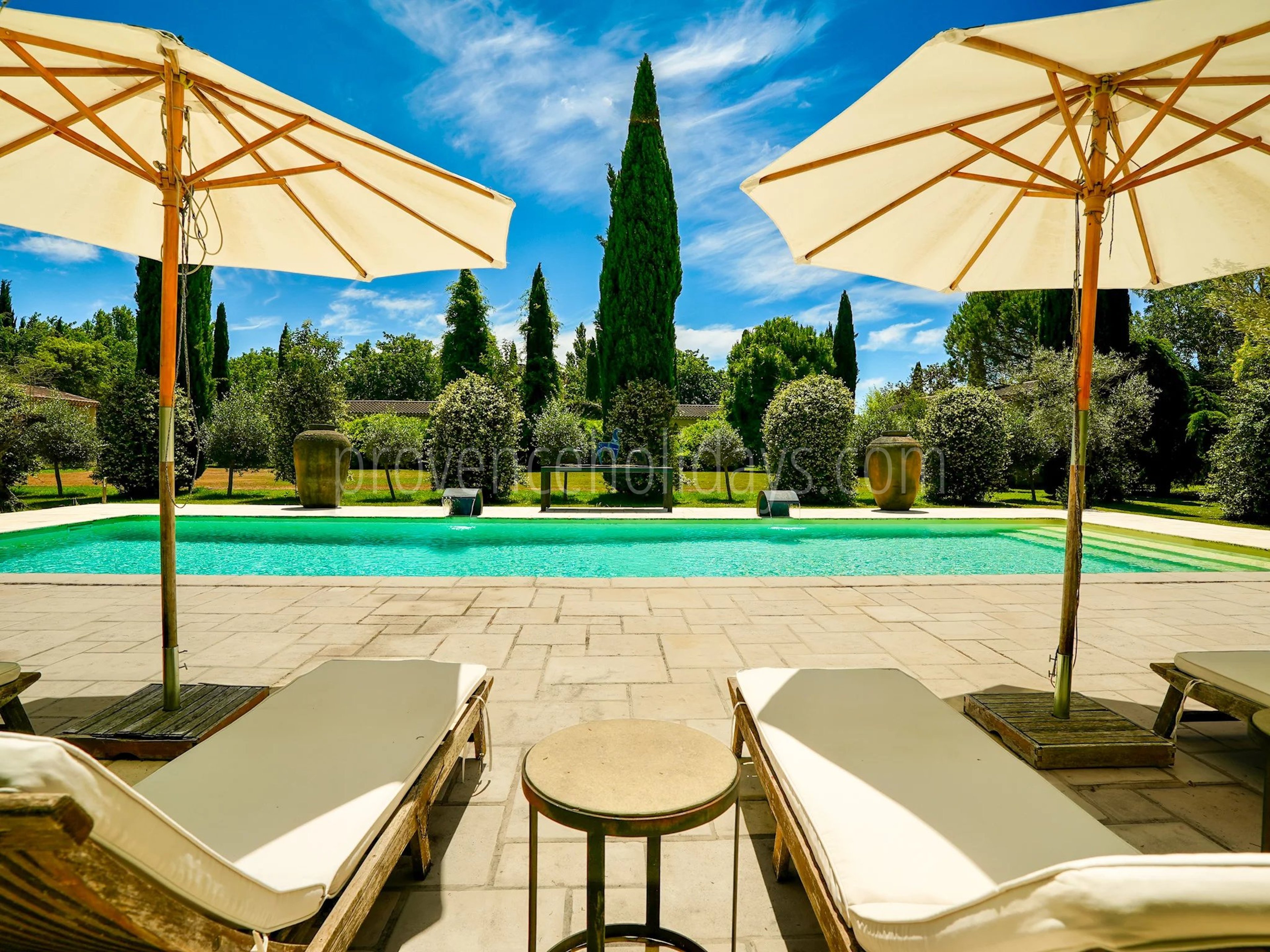 10 - Stone estate in Eygalières: Villa: Pool