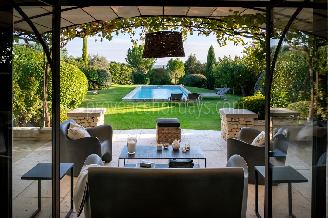 7 - Domaine de Joucas: Villa: Exterior