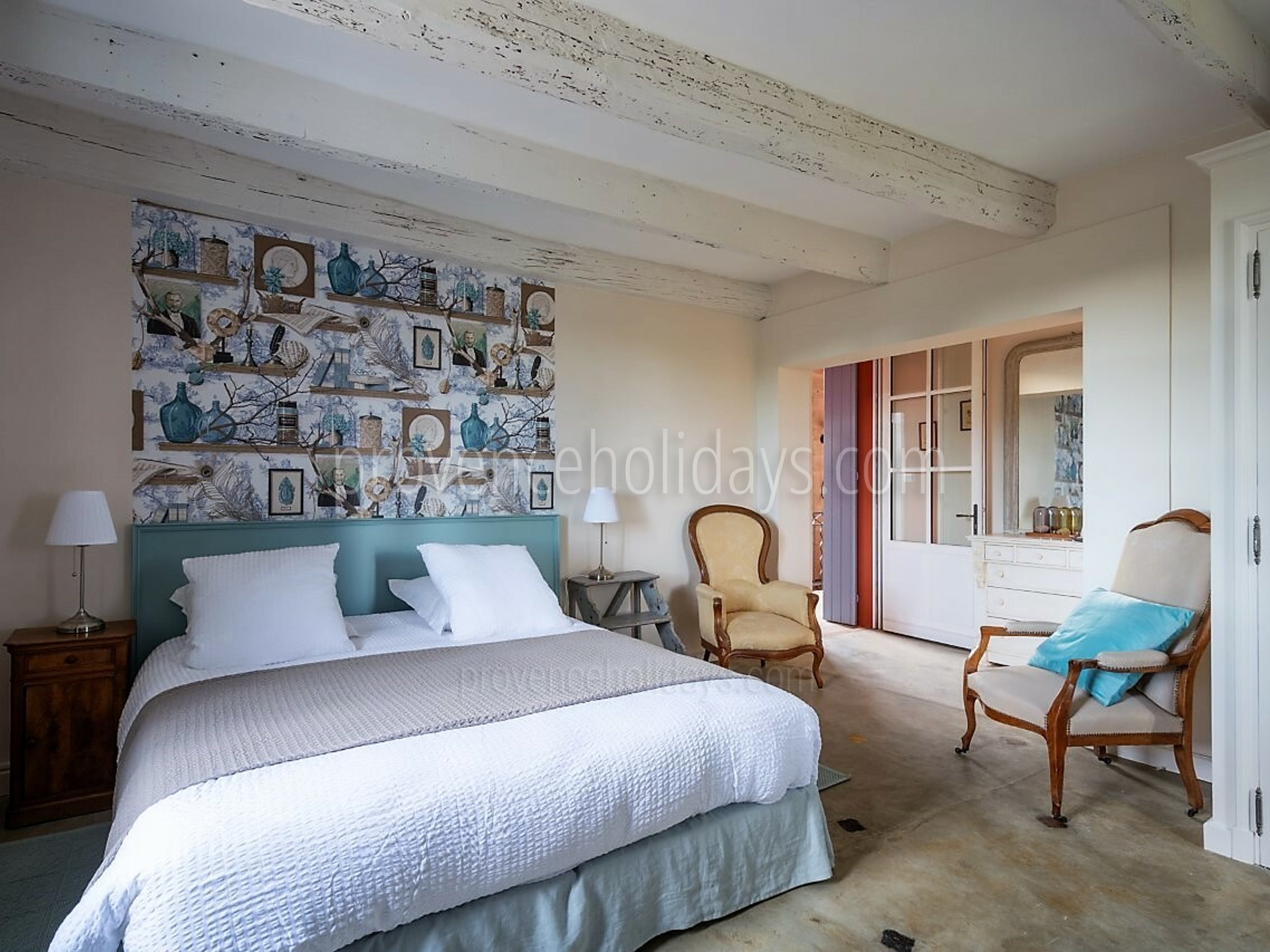 42 - Domaine d\'Uzès: Villa: Bedroom