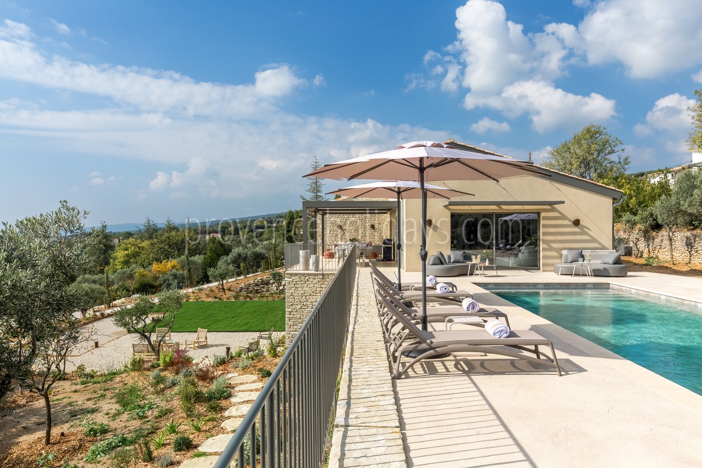 45 - Villa Clair de Luberon: Villa: Exterior