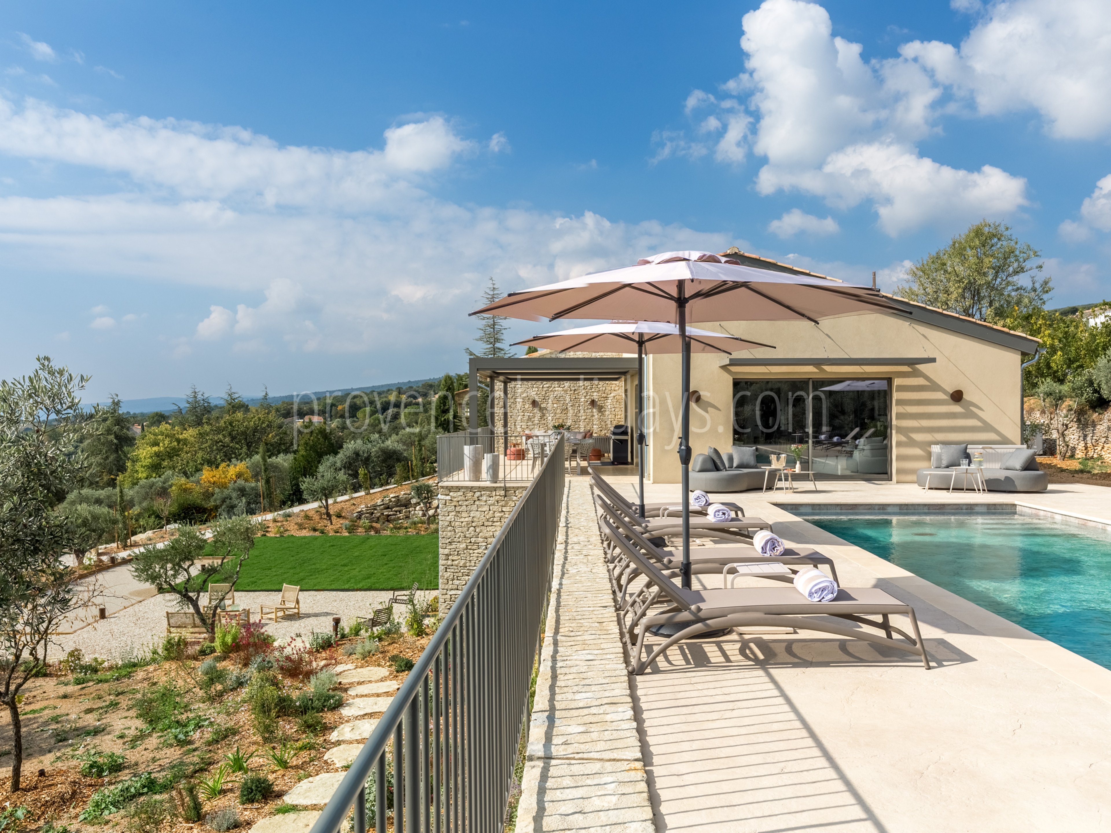 45 - Villa Clair de Luberon: Villa: Exterior