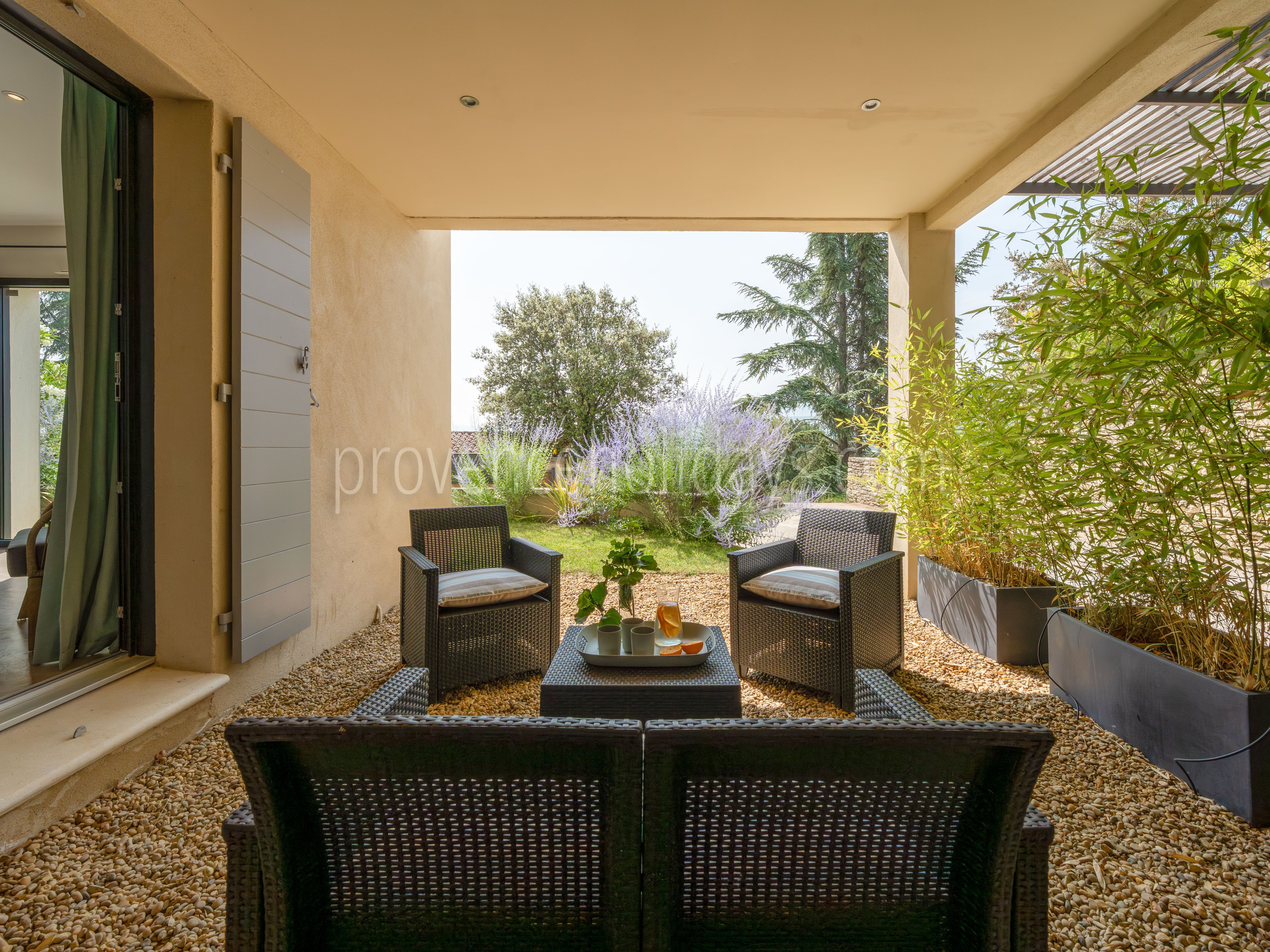 25 - Le Belvédère Provençal: Villa: Exterior