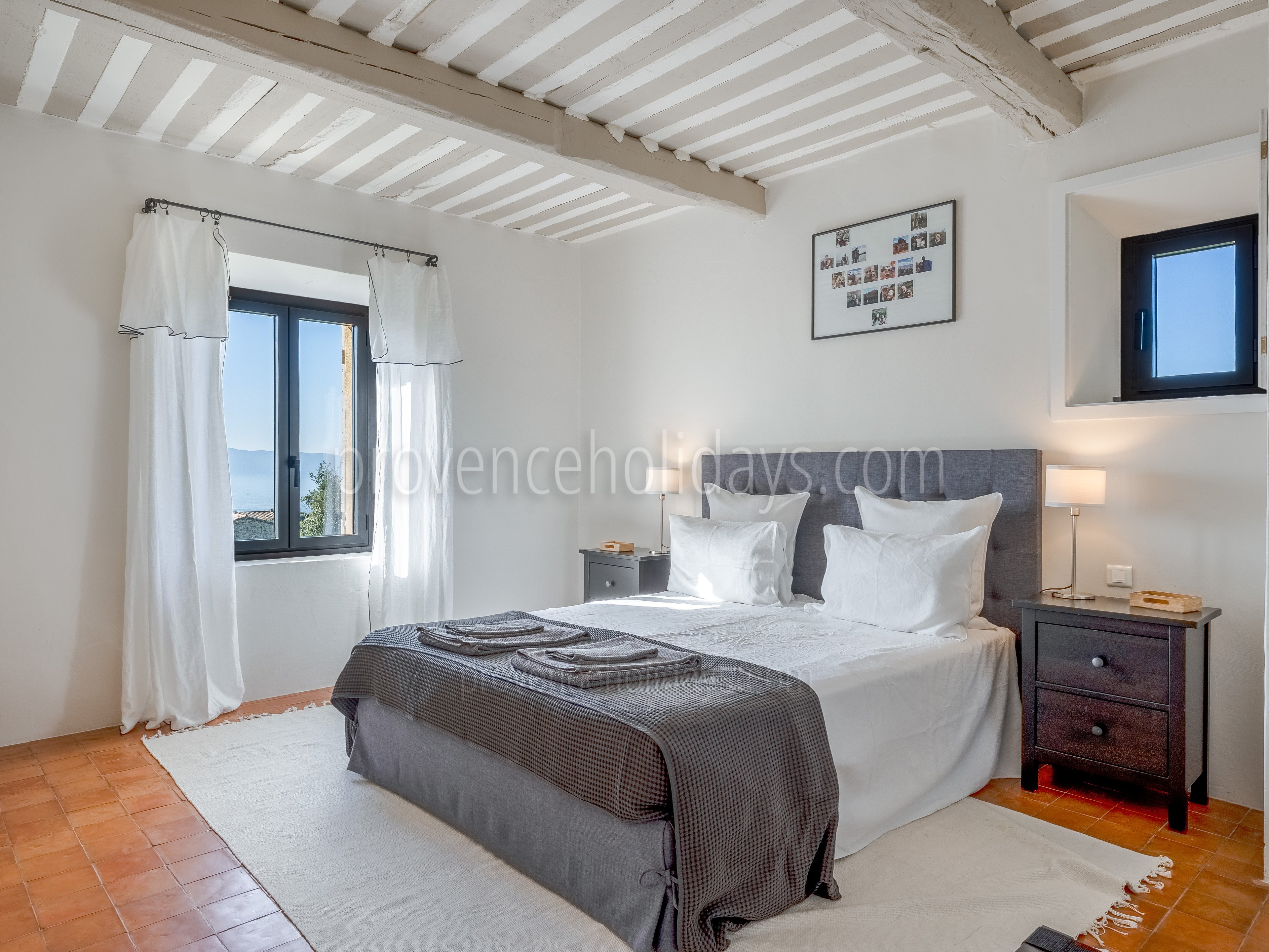 14 - L\'Amandière: Villa: Bedroom
