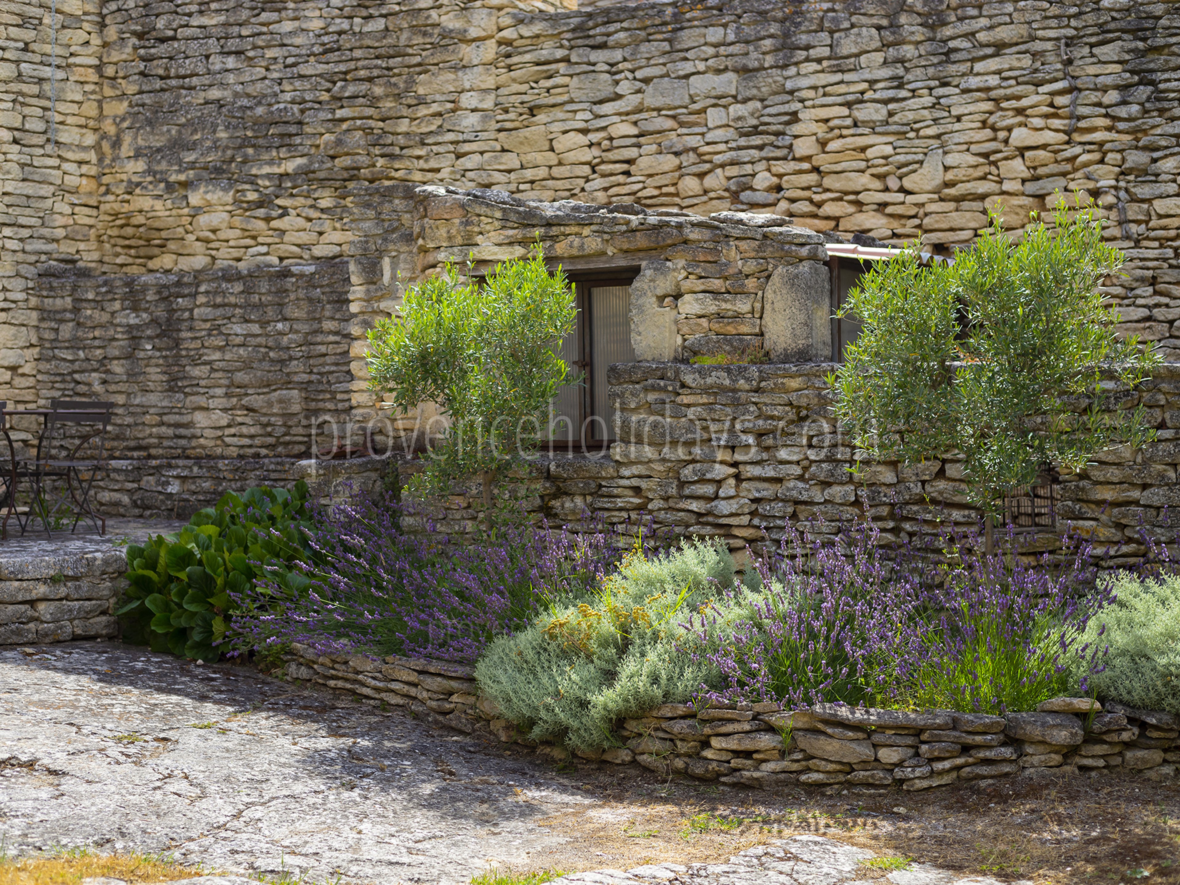 11 - La Garrigue: Villa: Exterior
