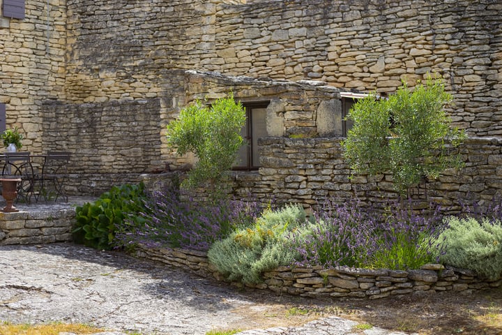 10 - La Garrigue: Villa: Exterior