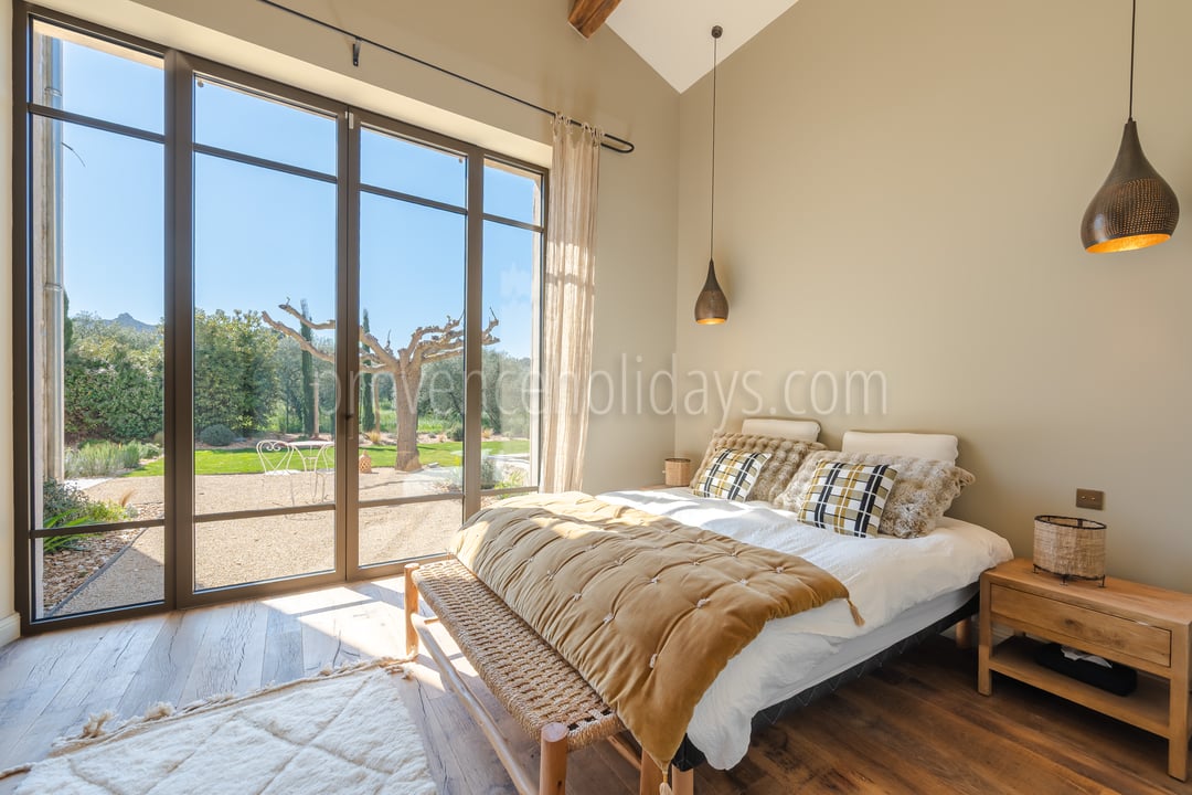 20 - Mas Althéa: Villa: Bedroom 1
