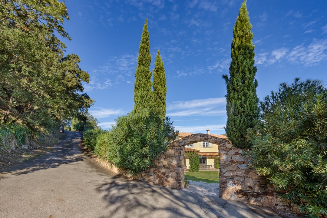 21 - Villa Luminosa: Villa: Exterior