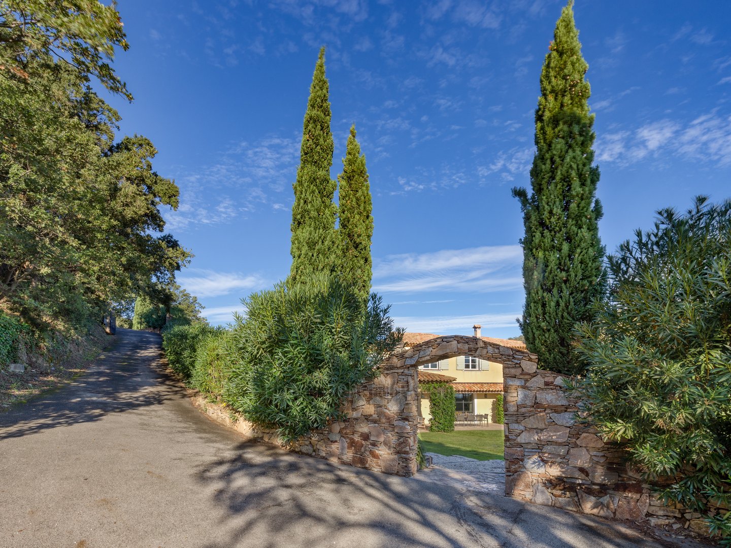 21 - Villa Luminosa: Villa: Exterior