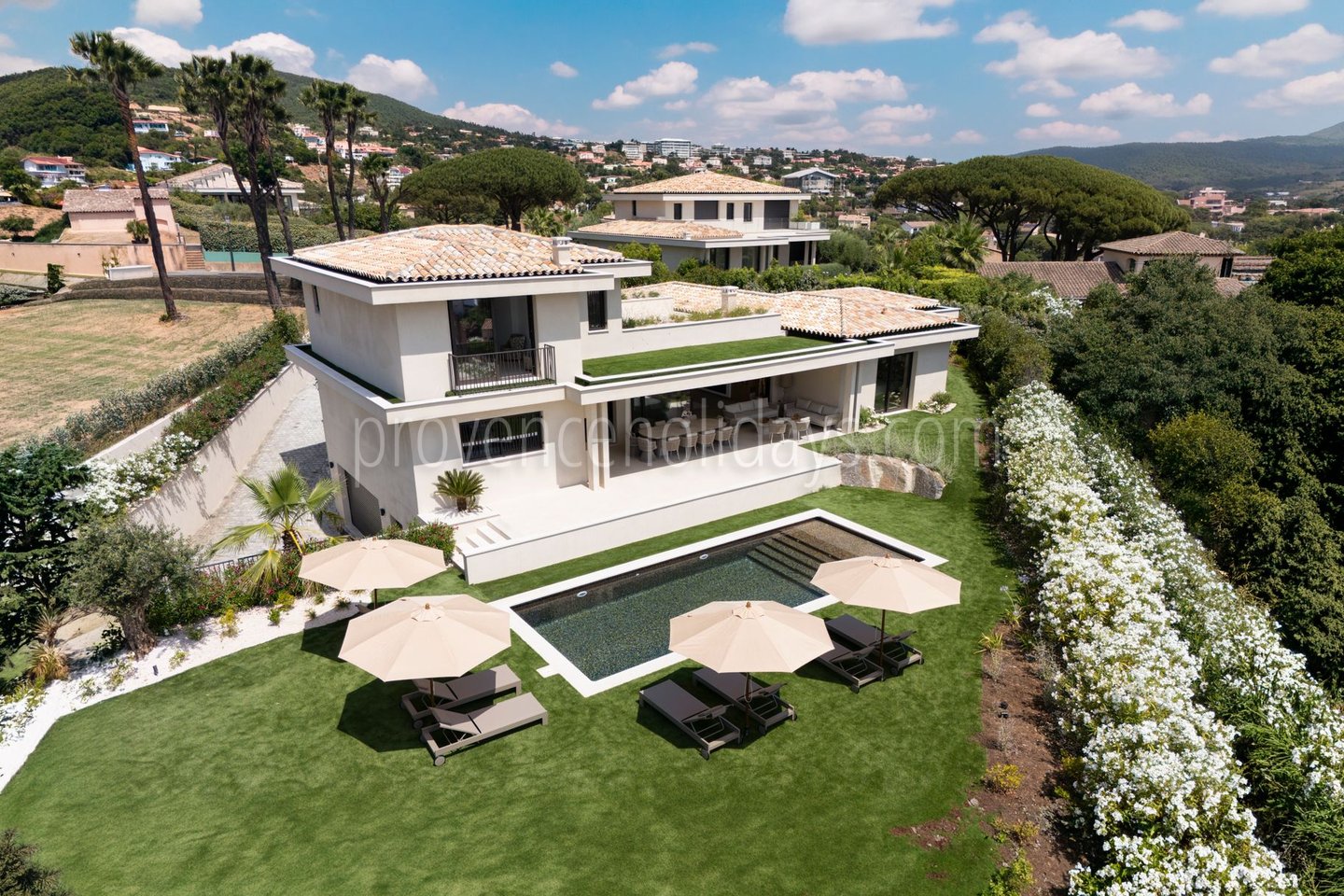 -1 - Villa Coco: Villa: Exterior