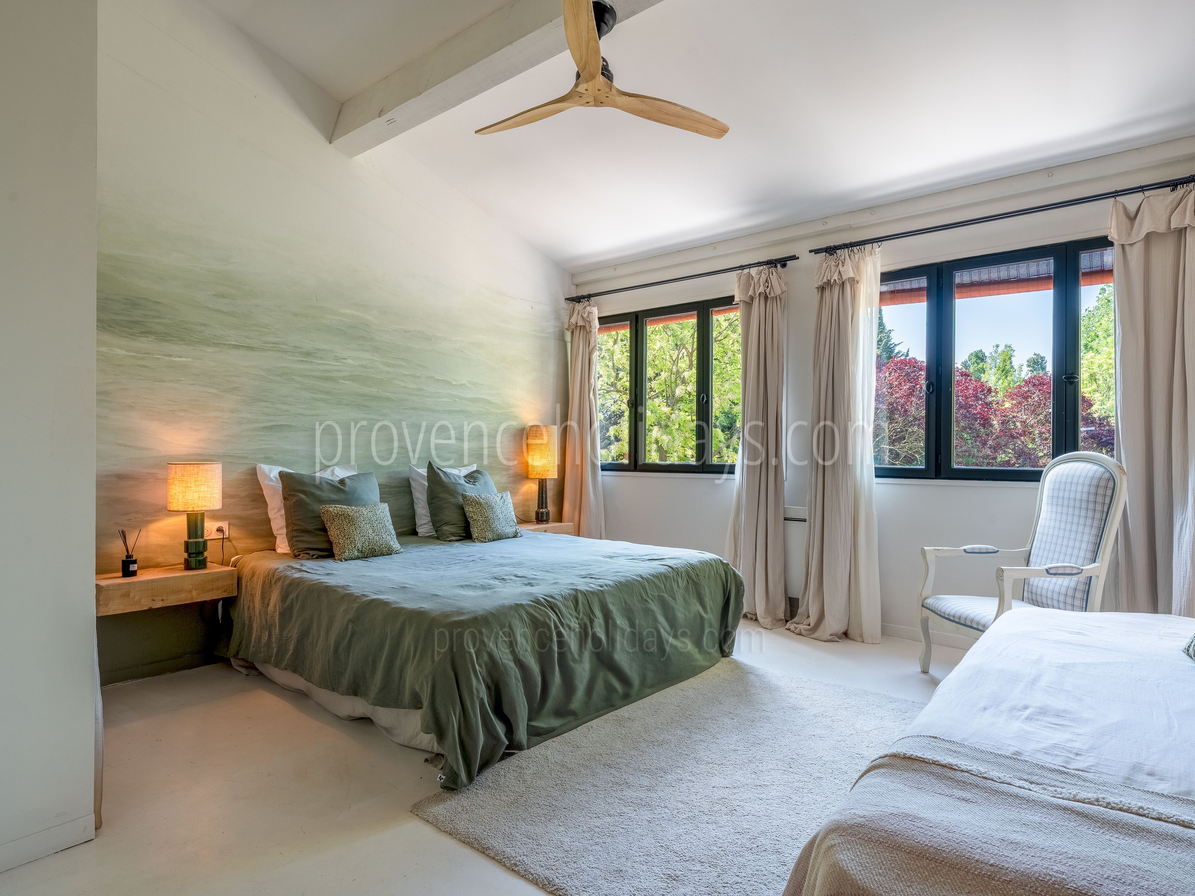 21 - La Terrasse Provençale: Villa: Bedroom