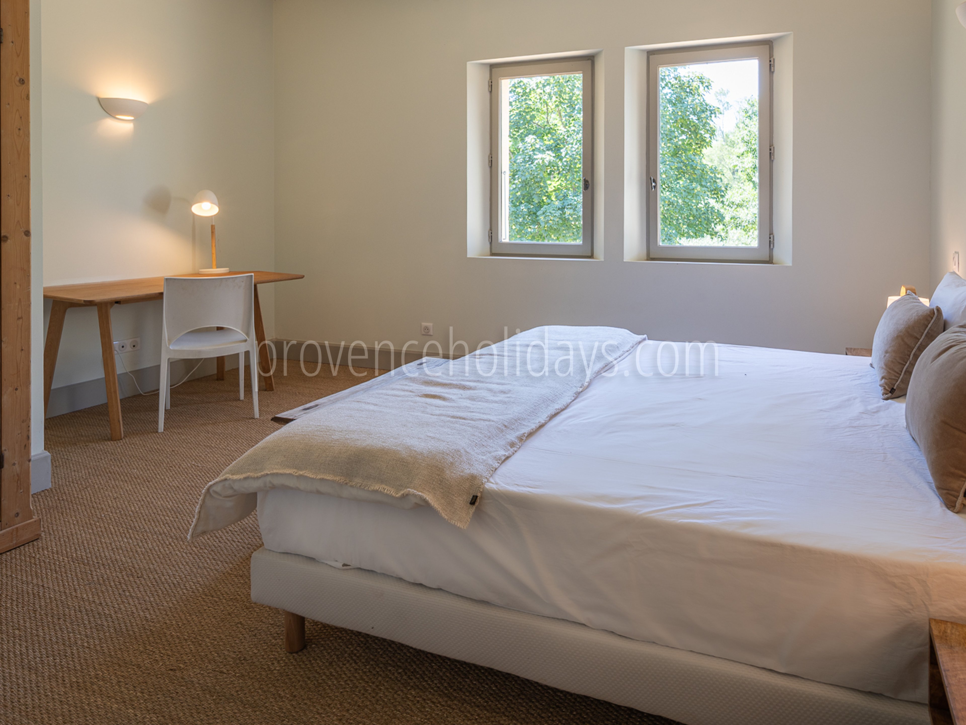 17 - Mas du Lierre: Villa: Bedroom