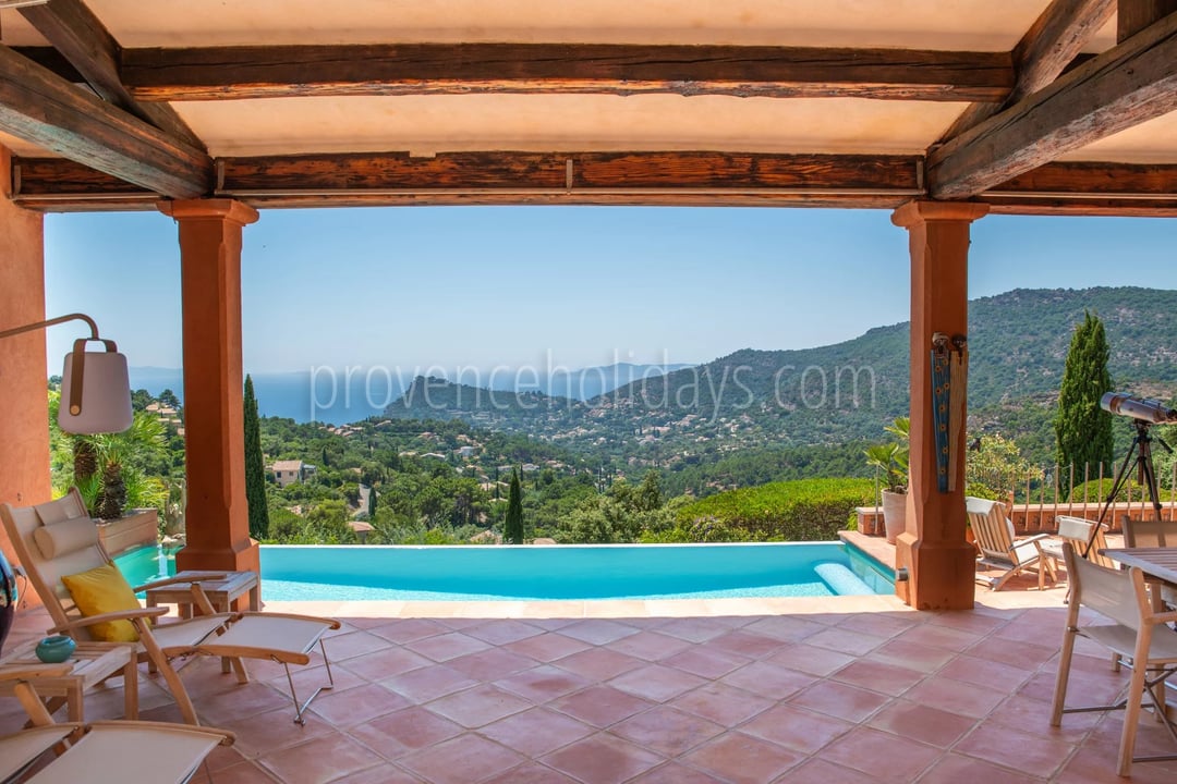 17 - Zeitgenössische Villa in Rayol-Canadel-sur-Mer: Villa: Pool