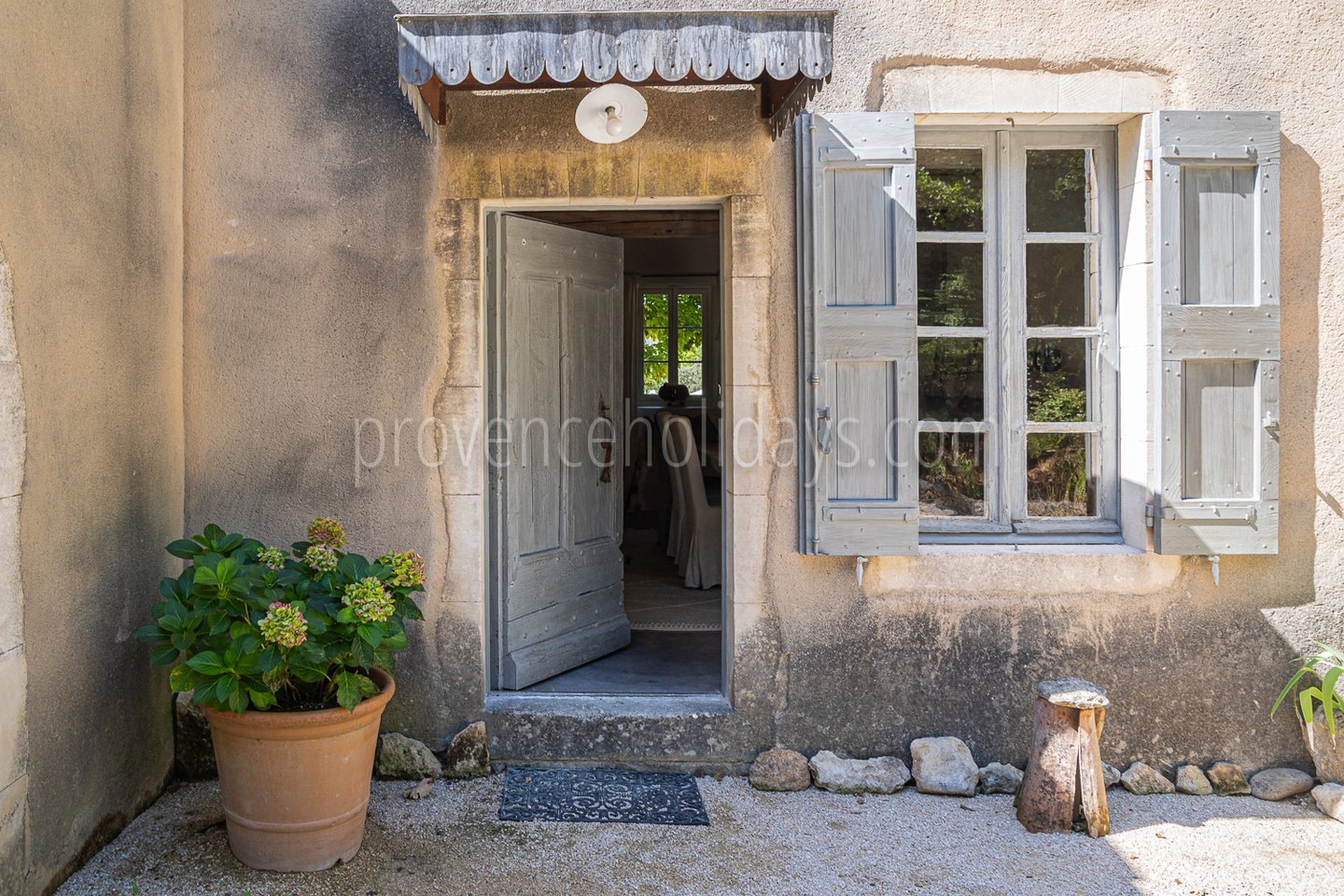 14 - Le Mazet des Collines: Villa: Exterior