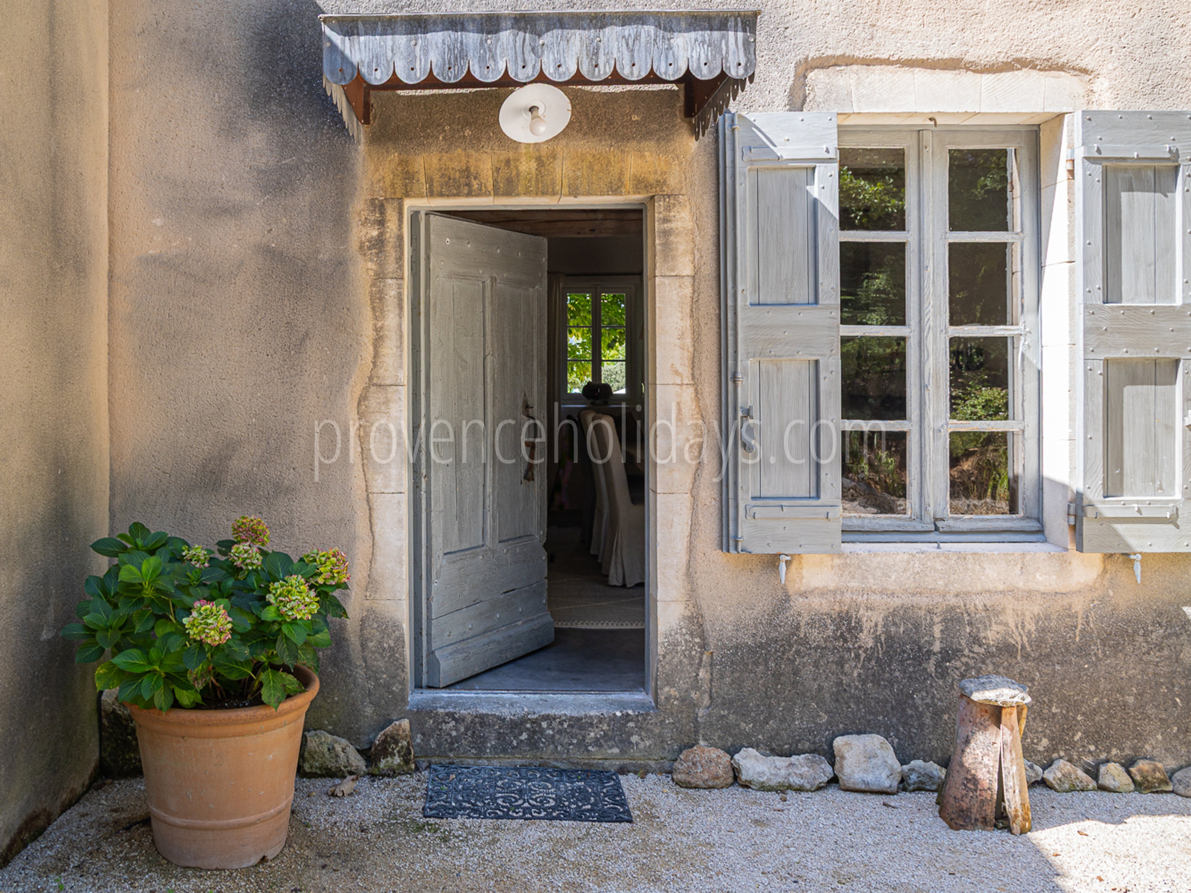 14 - Le Mazet des Collines: Villa: Exterior