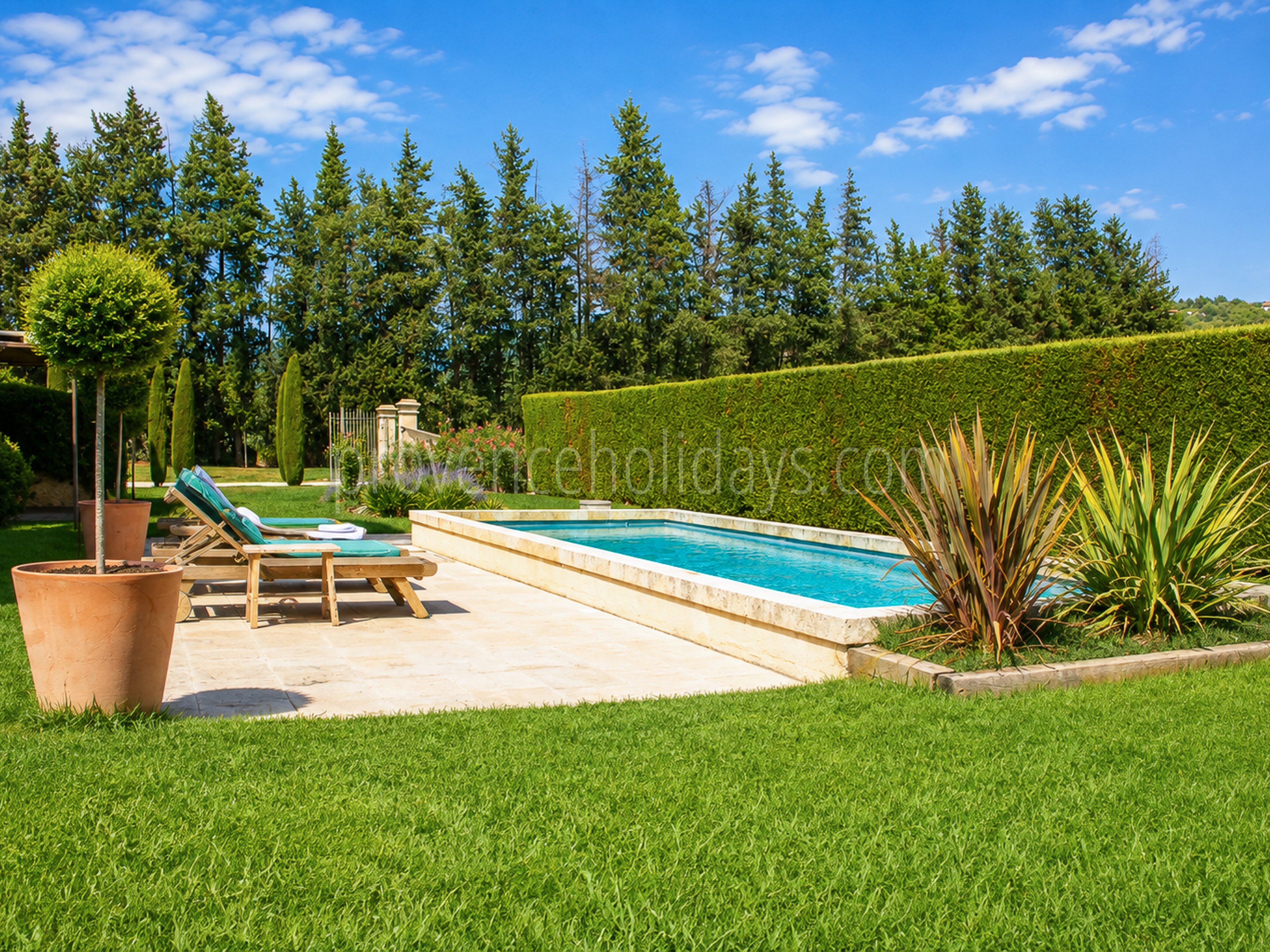 4 - Bauernhaus mit Blick auf den Luberon: Villa: Pool