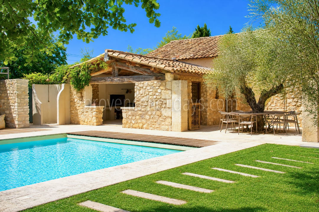 15 - Mas rénové à pied d\'Eygalières: Villa: Pool