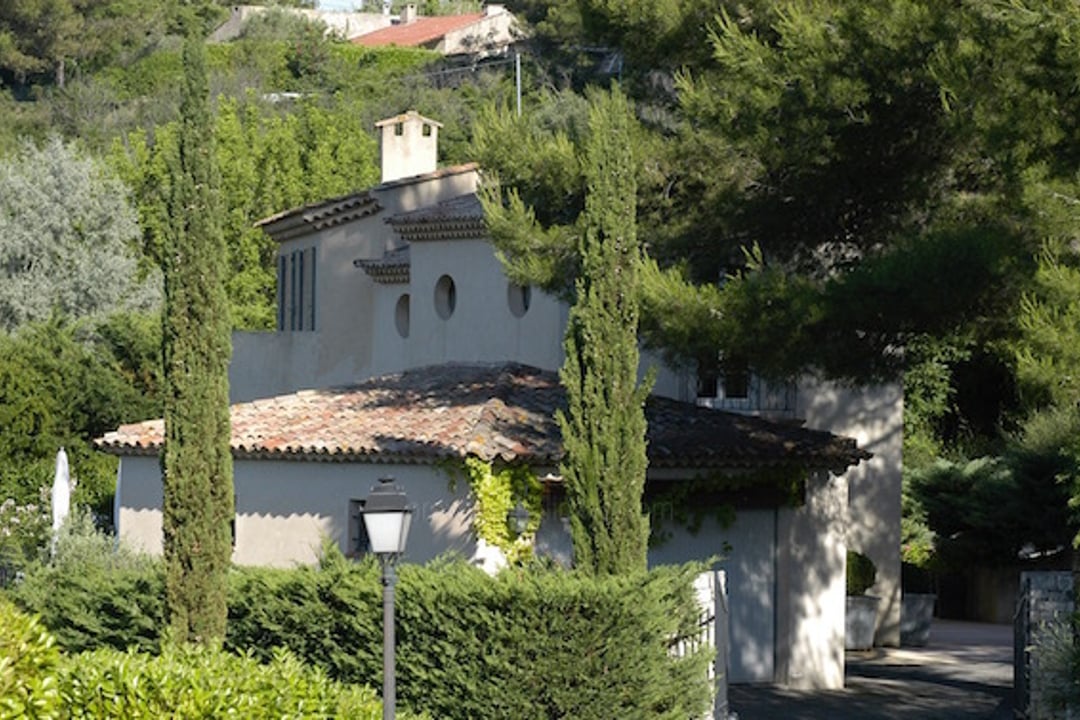 49 - Villa des Pins: Villa: Exterior