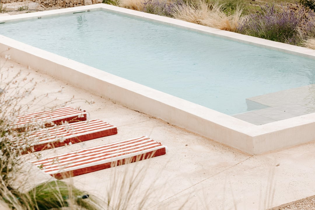 Provençal elegance in the heart of lavender fields - Swimming Pool