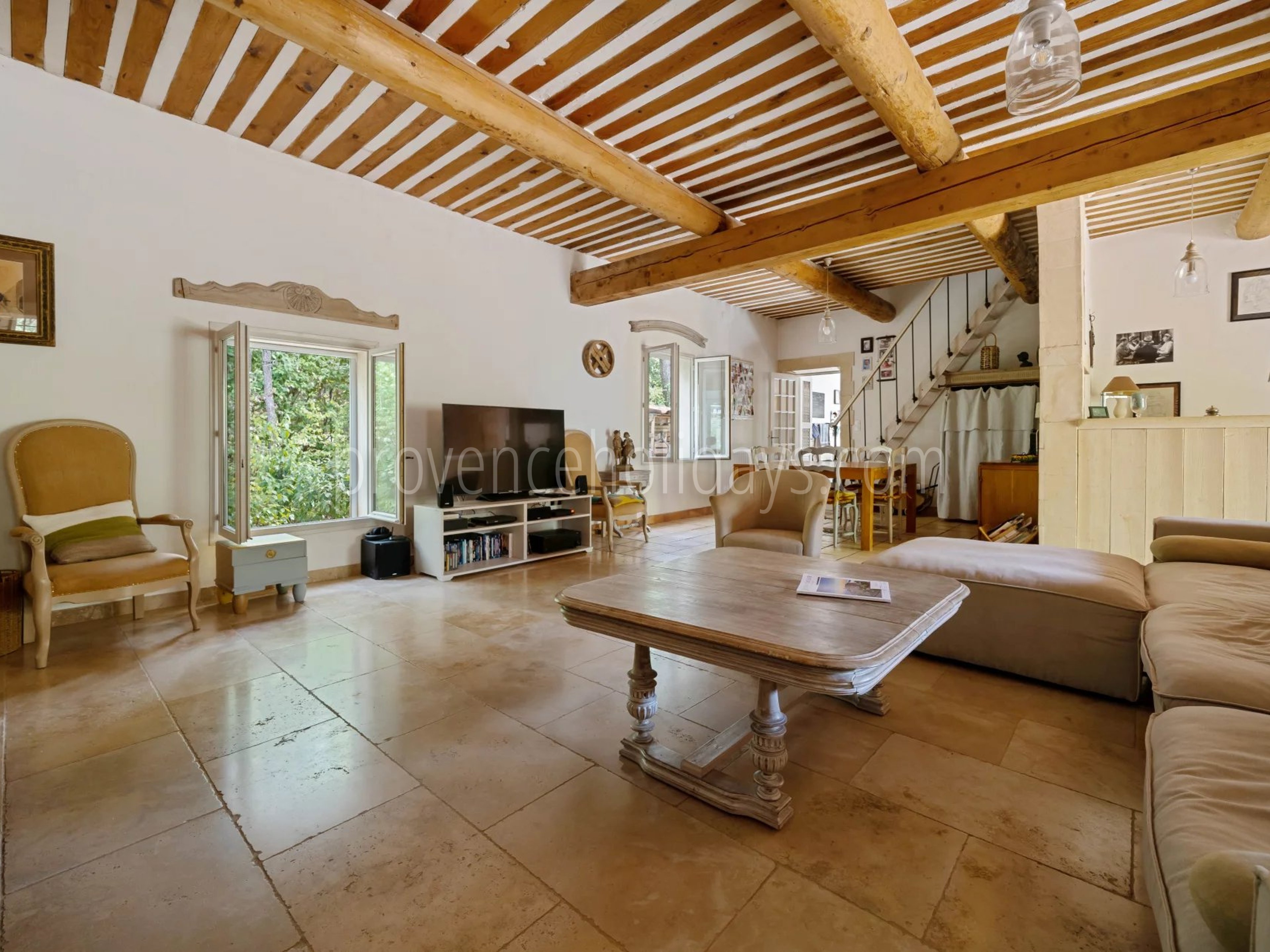 13 - Stone house in Ménerbes: Villa: Interior