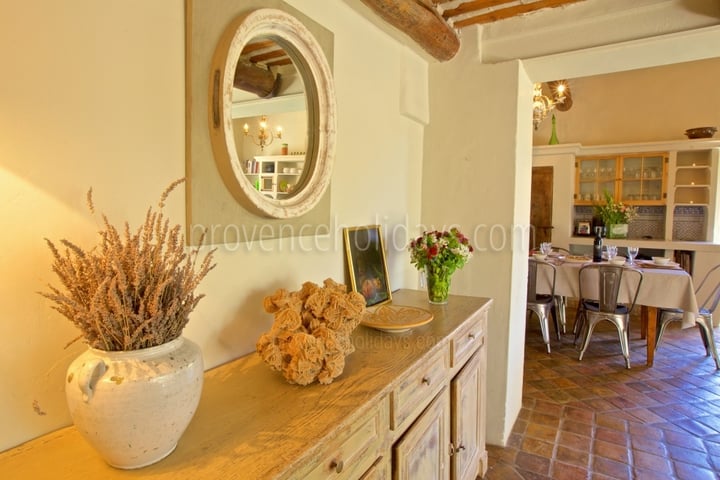 23 - Mas des Lavandes: Villa: Interior