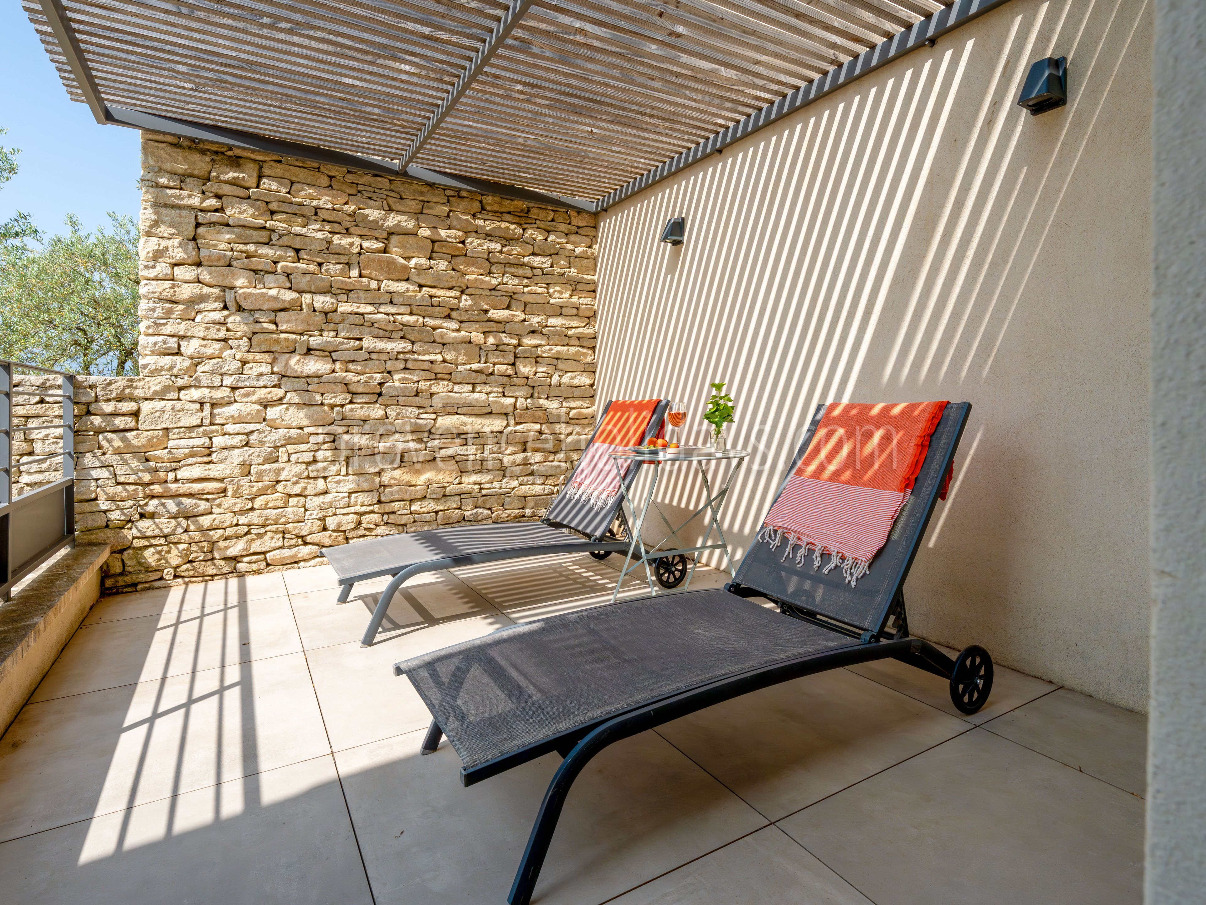 20 - Le Belvédère Provençal: Villa: Exterior
