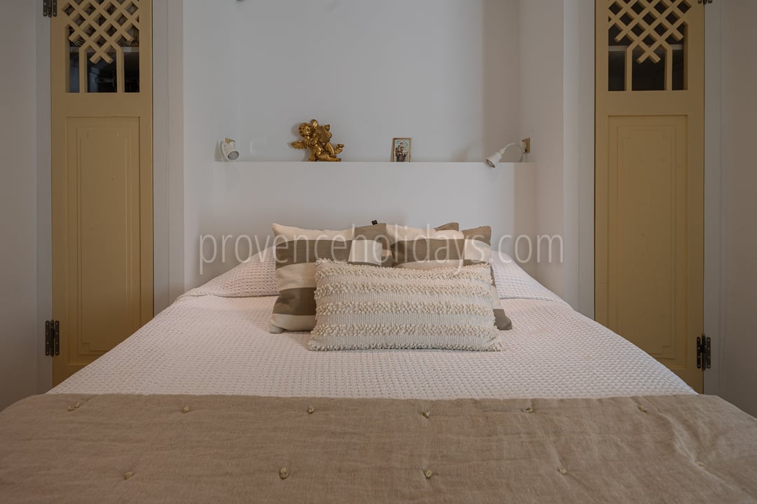 17 - Le Mas des Rêves: Villa: Bedroom