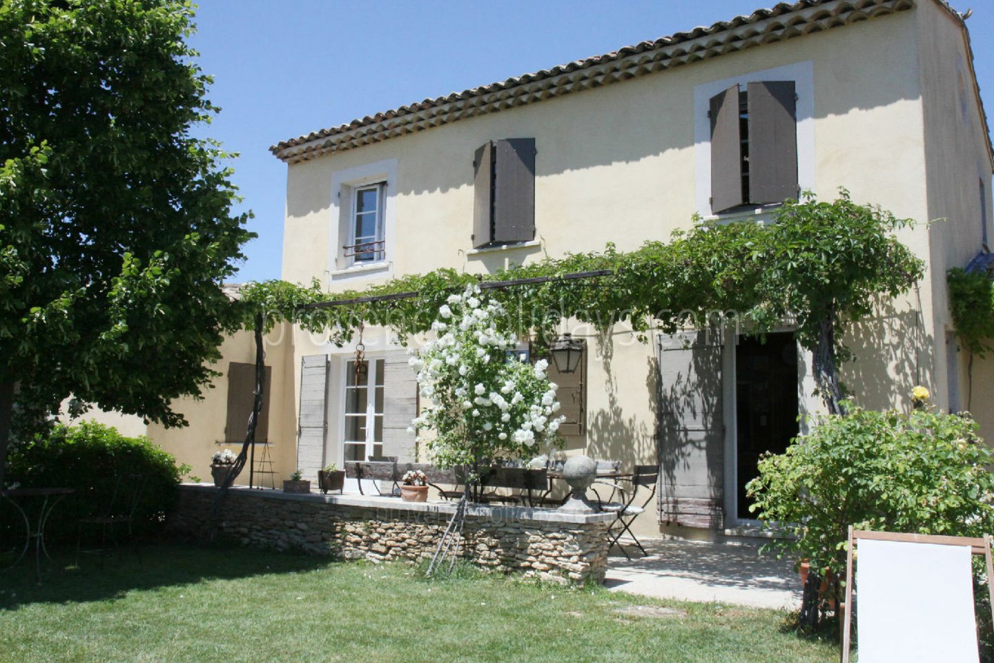 17 - Villa Bastide: Villa: Exterior
