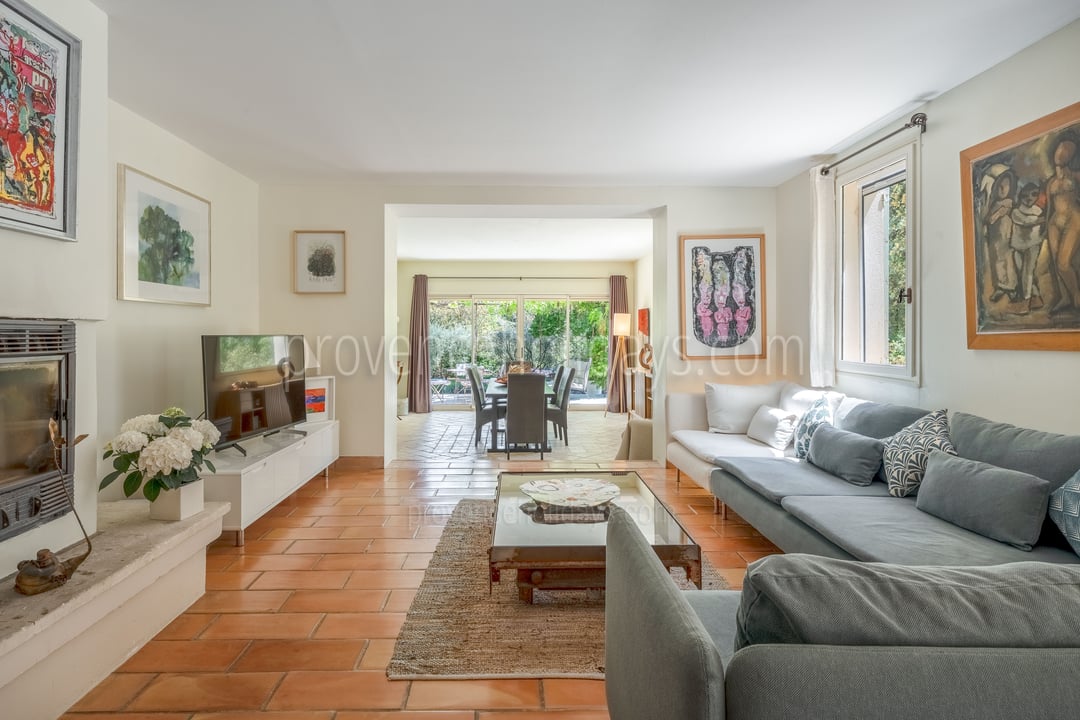 24 - Mas Esdanitof: Villa: Interior