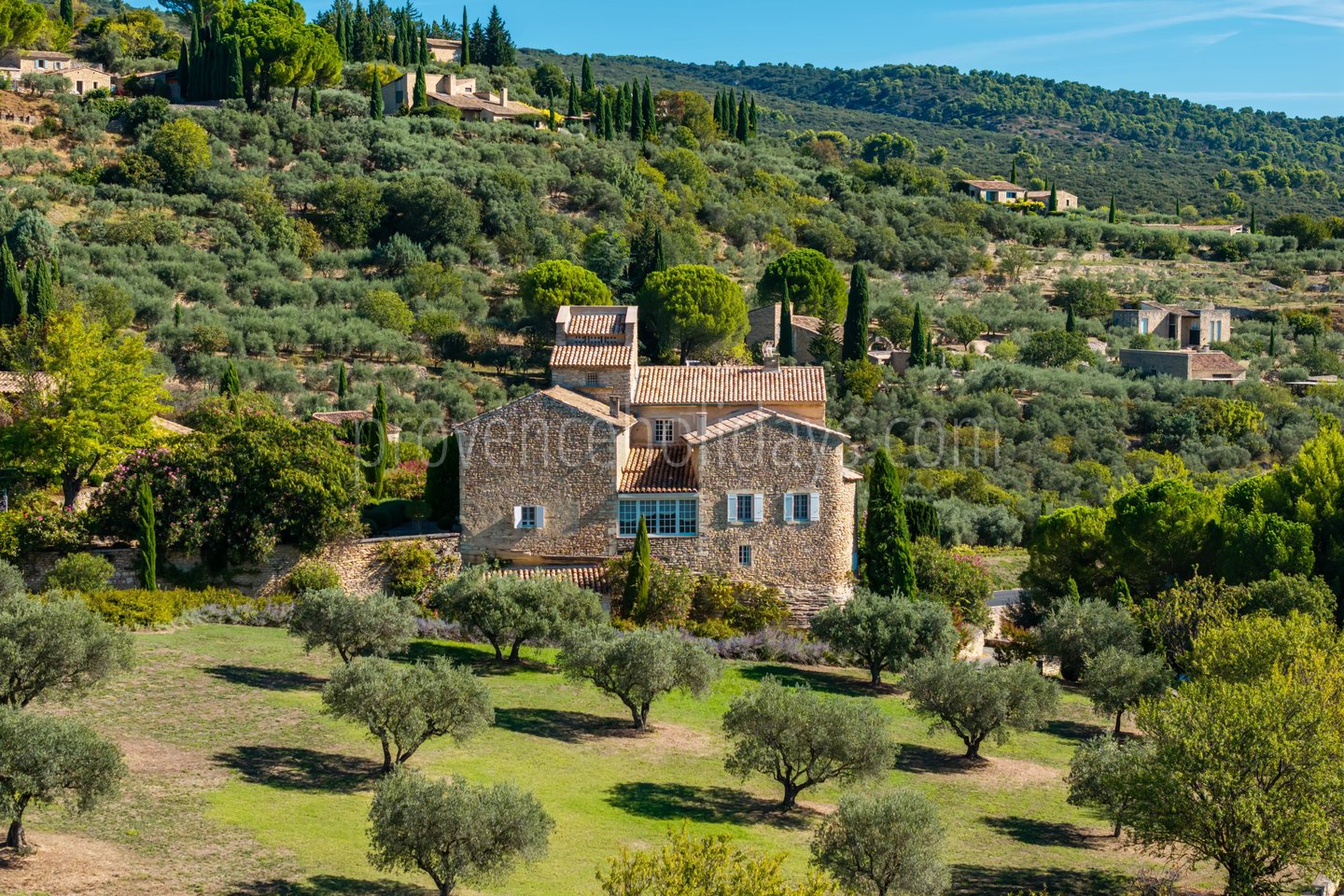 2 - Karaktervolle mas in Gordes: Villa: Exterior
