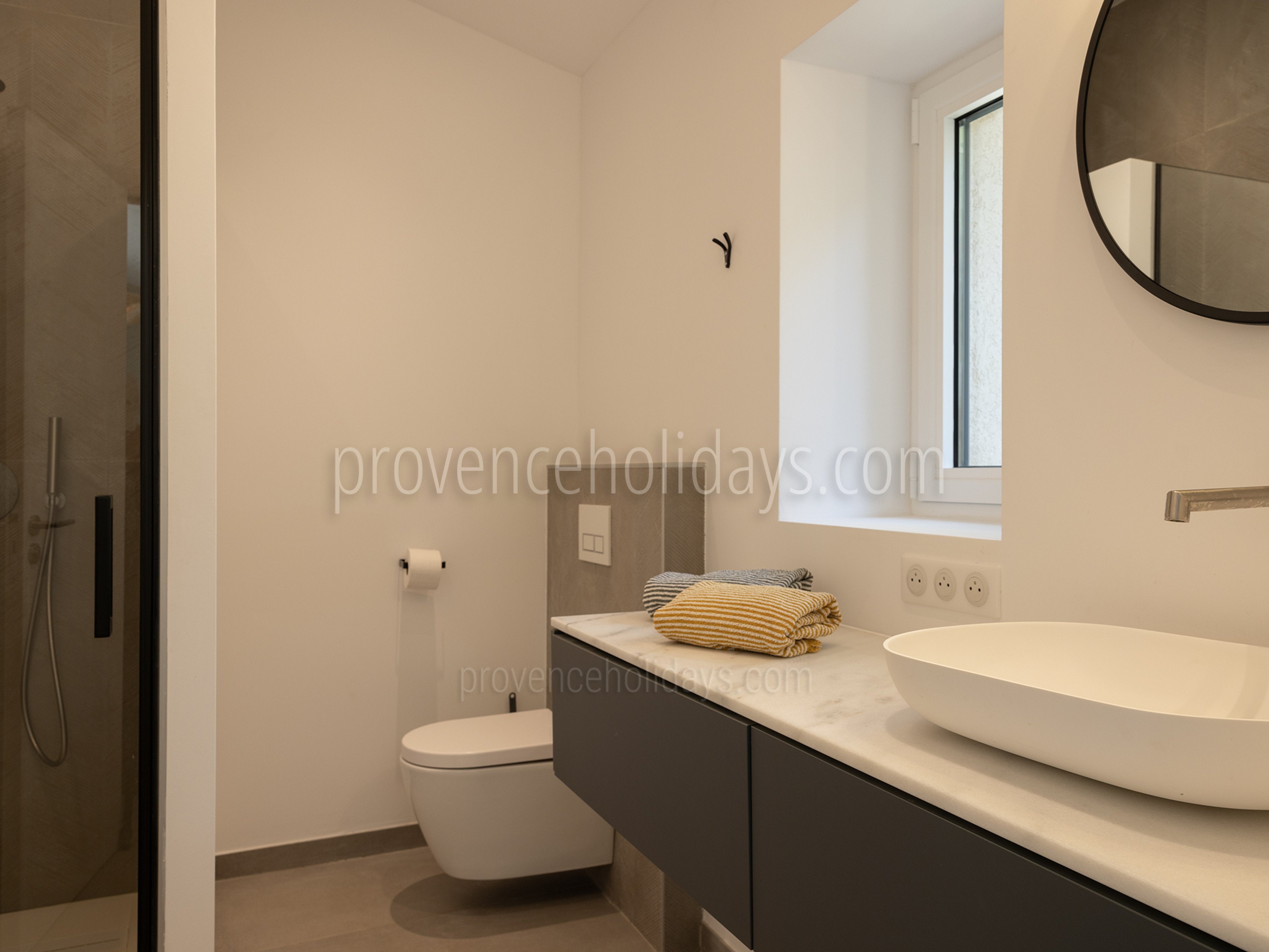 28 - Mas de Giulia: Villa: Bathroom