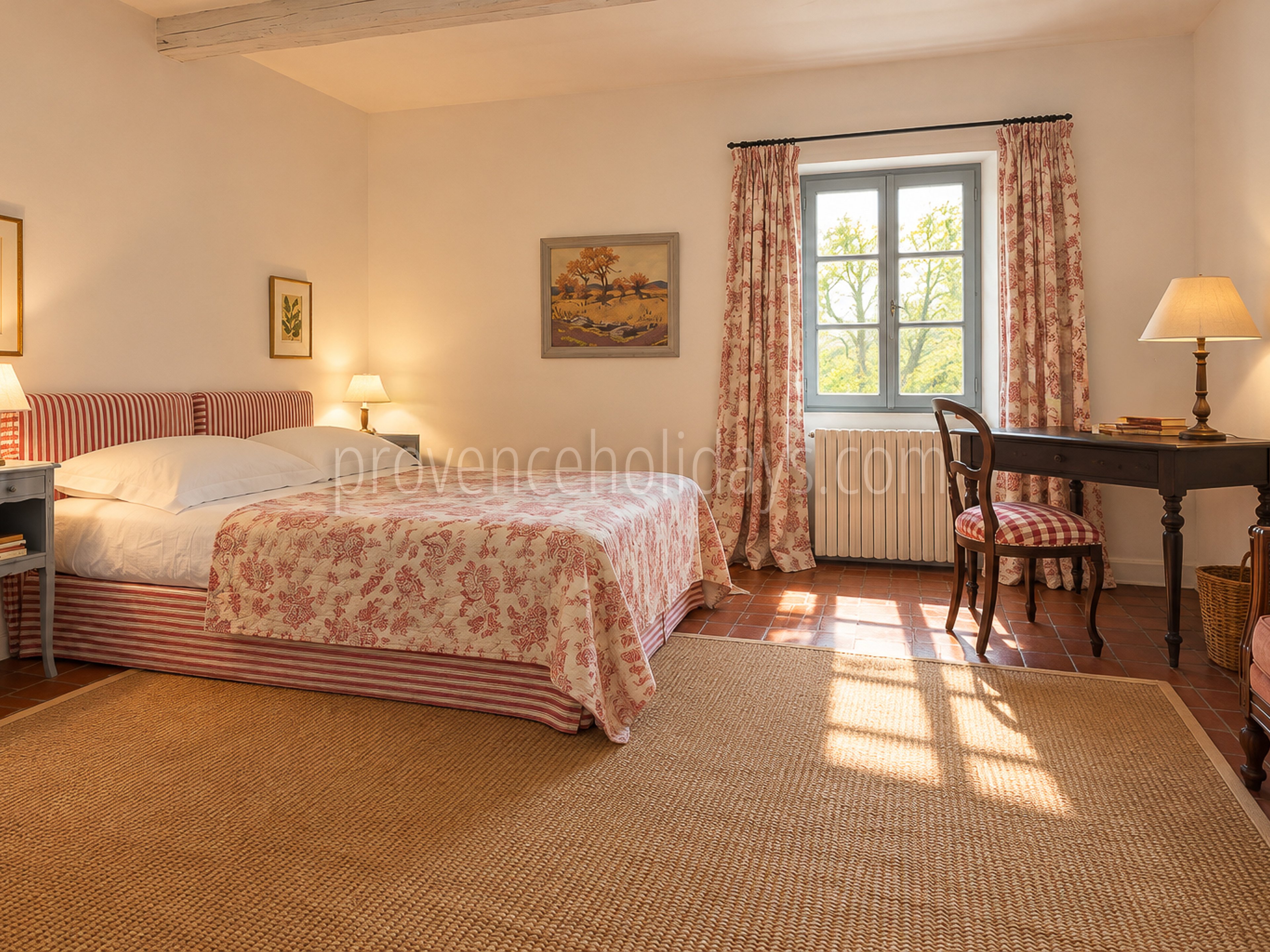 28 - Woning met een prachtig uitzicht in Aubignan: Villa: Bedroom