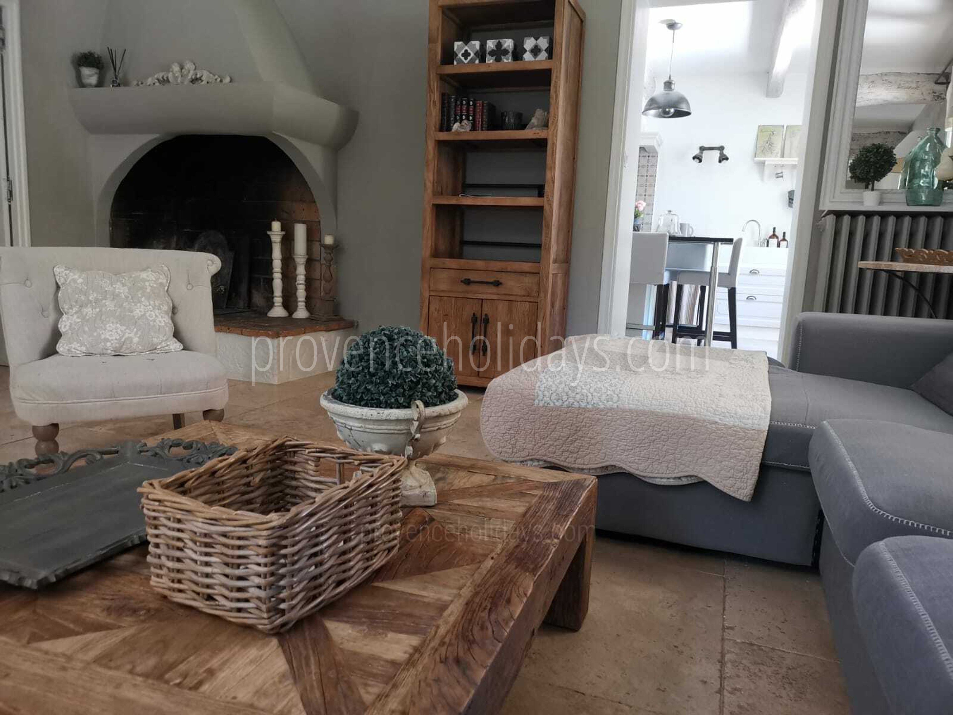 23 - Chez Fannie: Villa: Interior