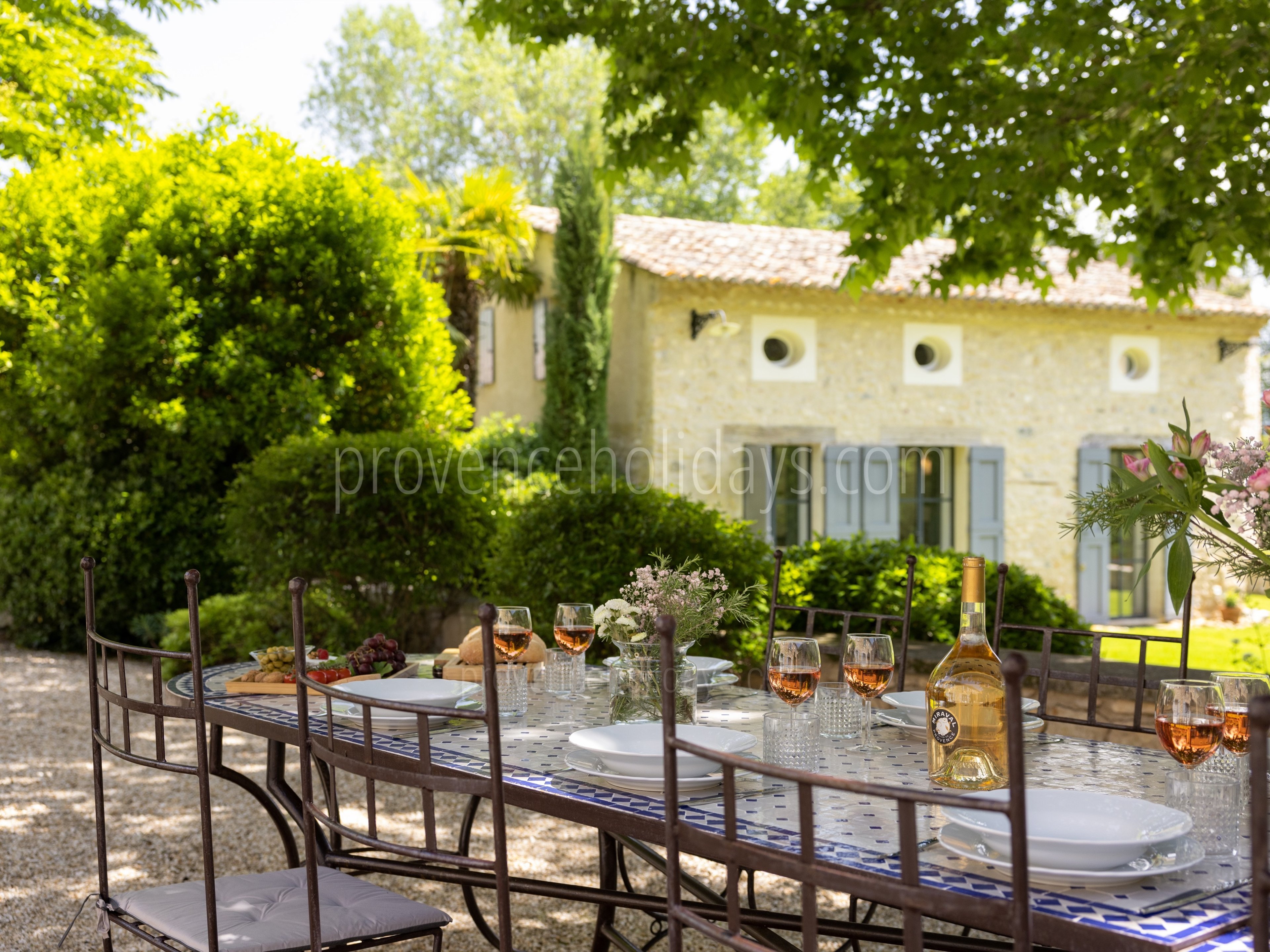 11 - Petite Bastide de Goult: Villa: Exterior