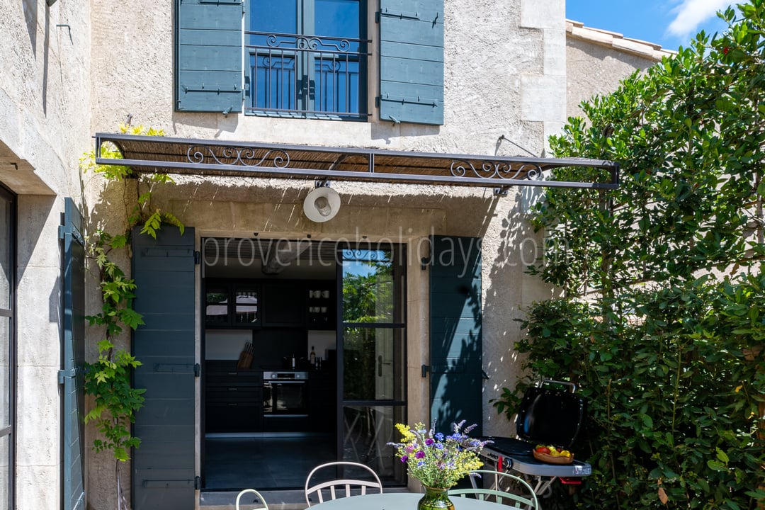 36 - Mas des Amandes: Villa: Exterior