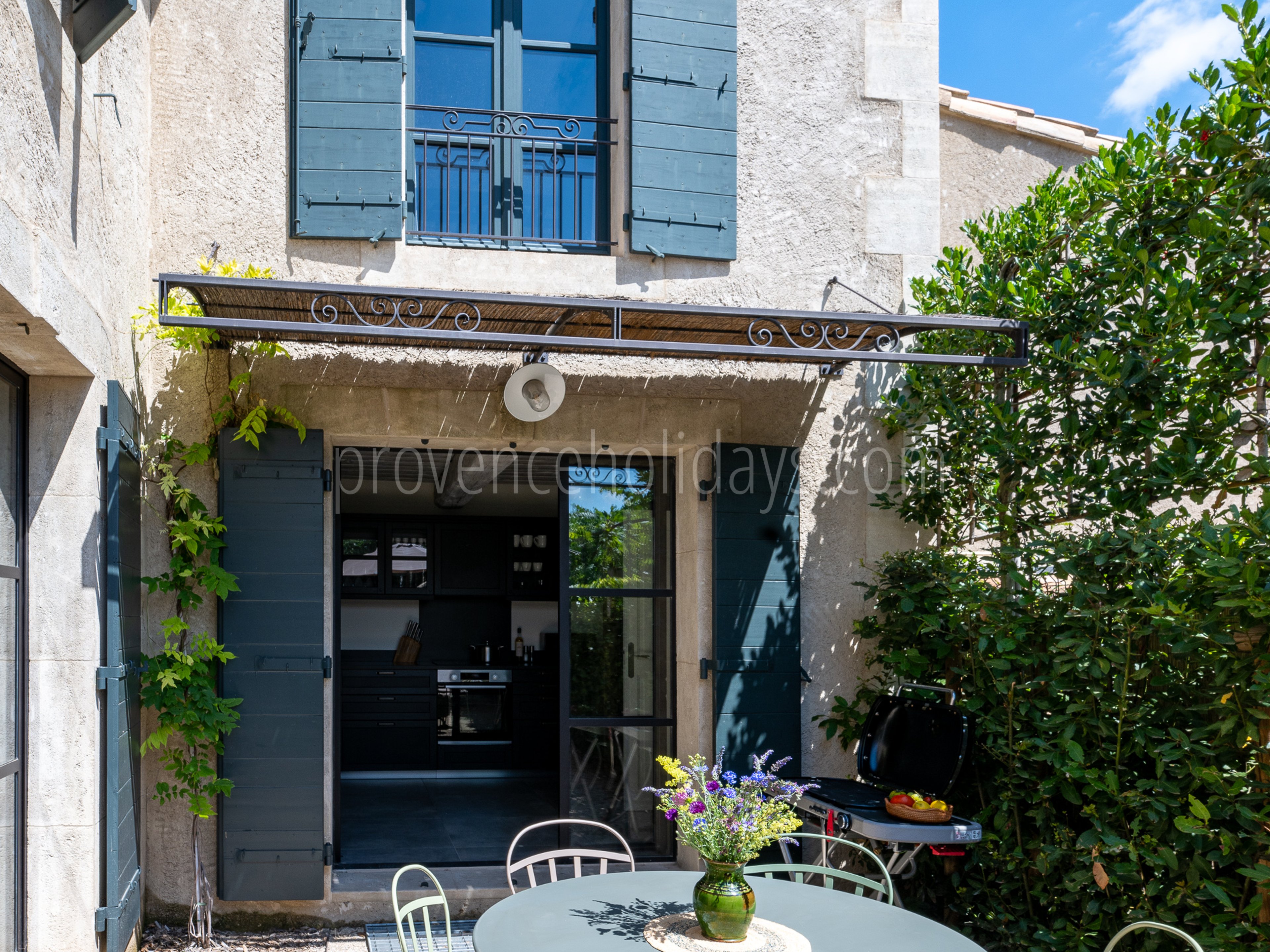 36 - Mas des Amandes: Villa: Exterior