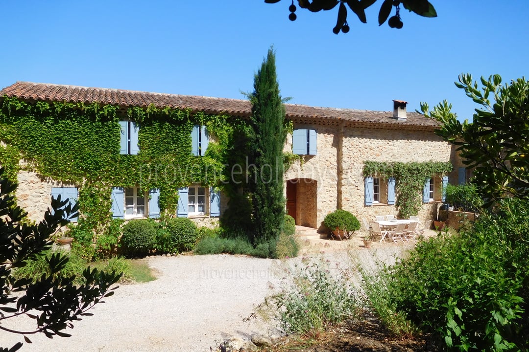 2 - Mas Lorgues: Villa: Exterior